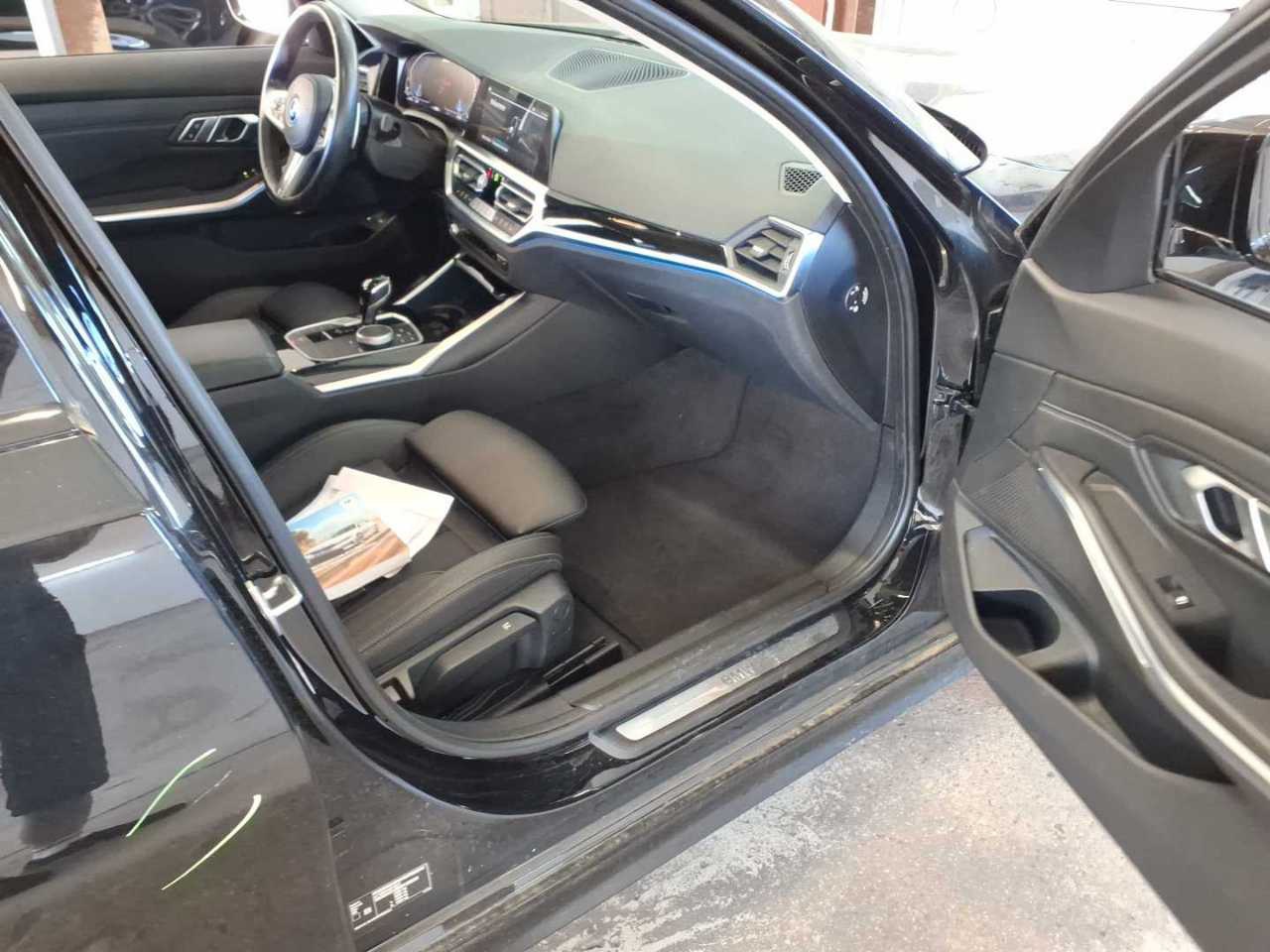 BMW 330e Touring Sport-Line T-LEDER LED LC PROF SHZ 6
