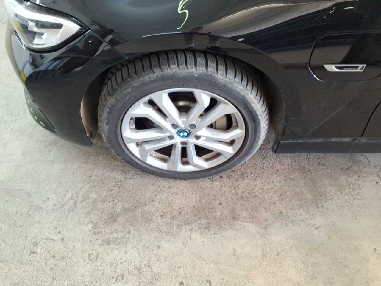 BMW 330e Touring Sport-Line T-LEDER LED LC PROF SHZ 12