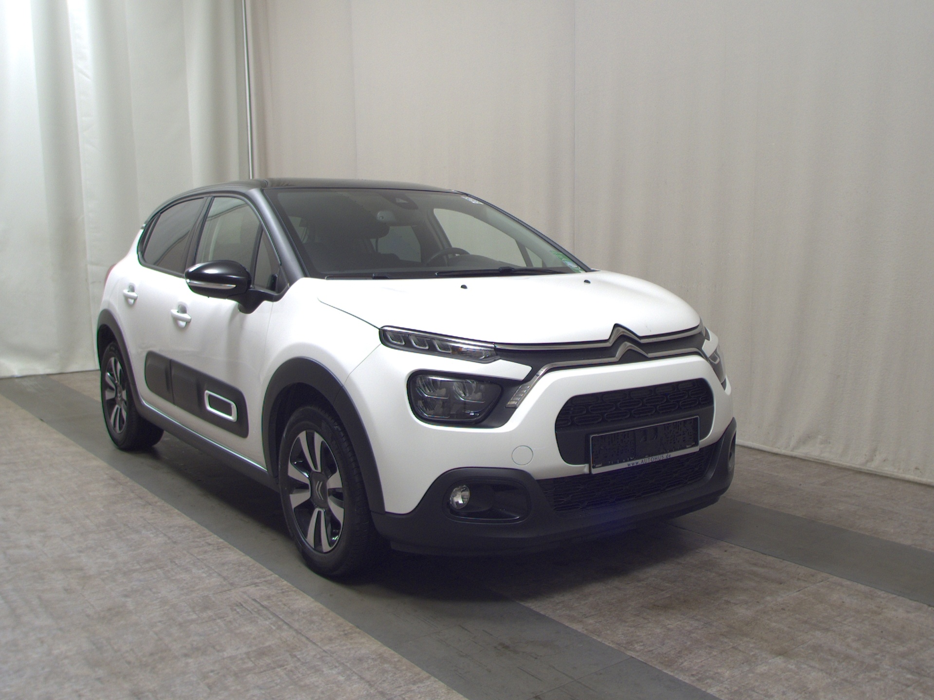 Citroën C3 1.2 PureTech Shine Shz PDC LED DAB 3