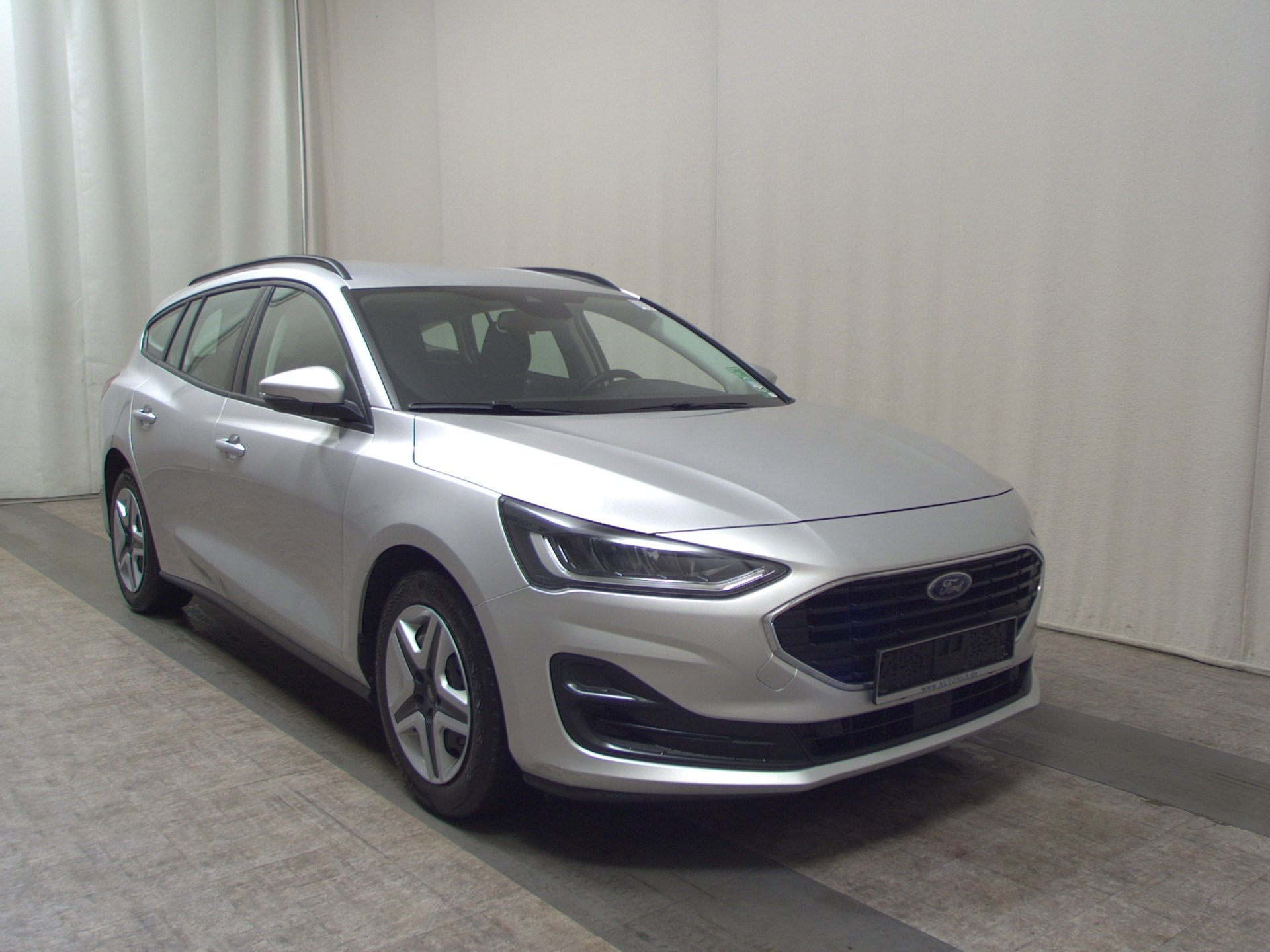 Ford Focus Turnier 1.5 EB Cool&Connect Navi LED StHzg. AHK RFK 3