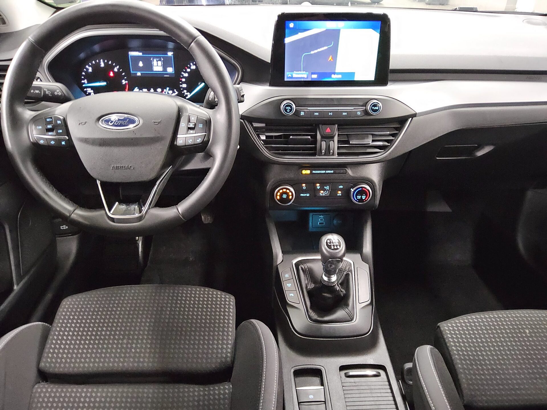 Ford Focus Turnier 1.5 EB Cool&Connect Navi LED StHzg. AHK RFK 5