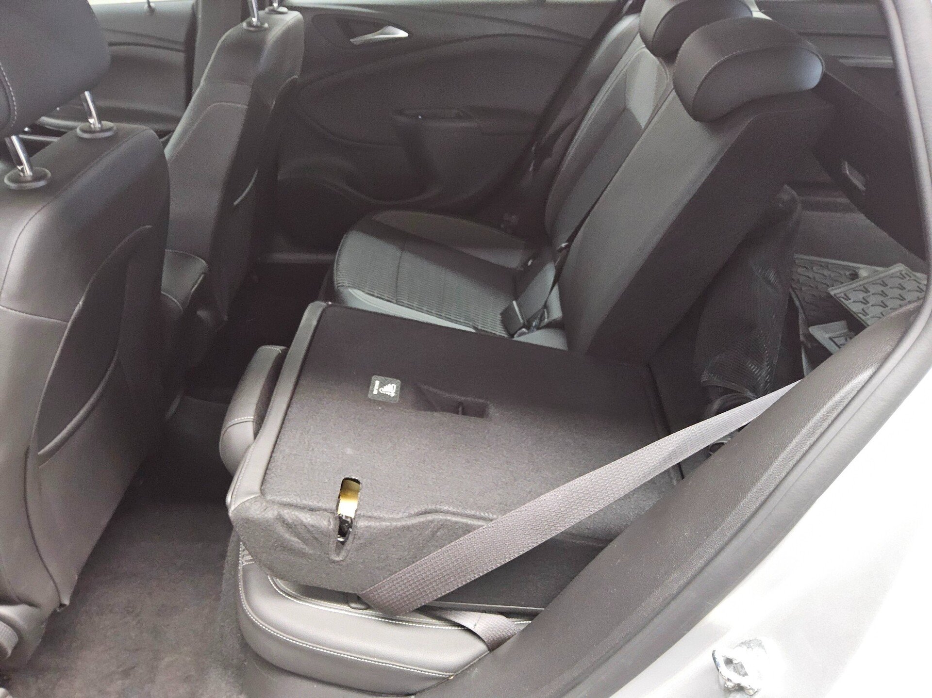 Opel Astra ST 1.2 Turbo Elegance T-Leder Navi LED 12