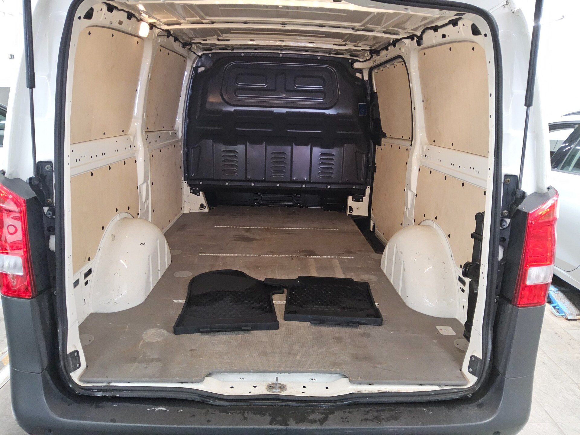 Mercedes-Benz Vito-116 CDI Kasten lang 2-Sitzer Navi DAB RFK 11