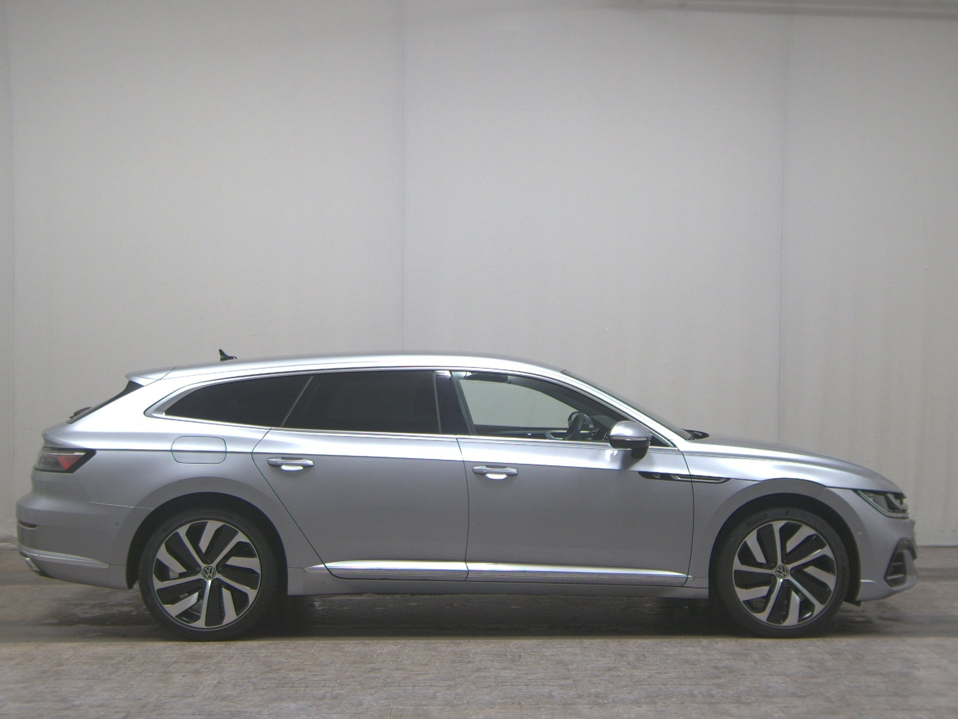 Volkswagen Arteon SB 1.4 TSI eHybrid R-Line Navi LED AID