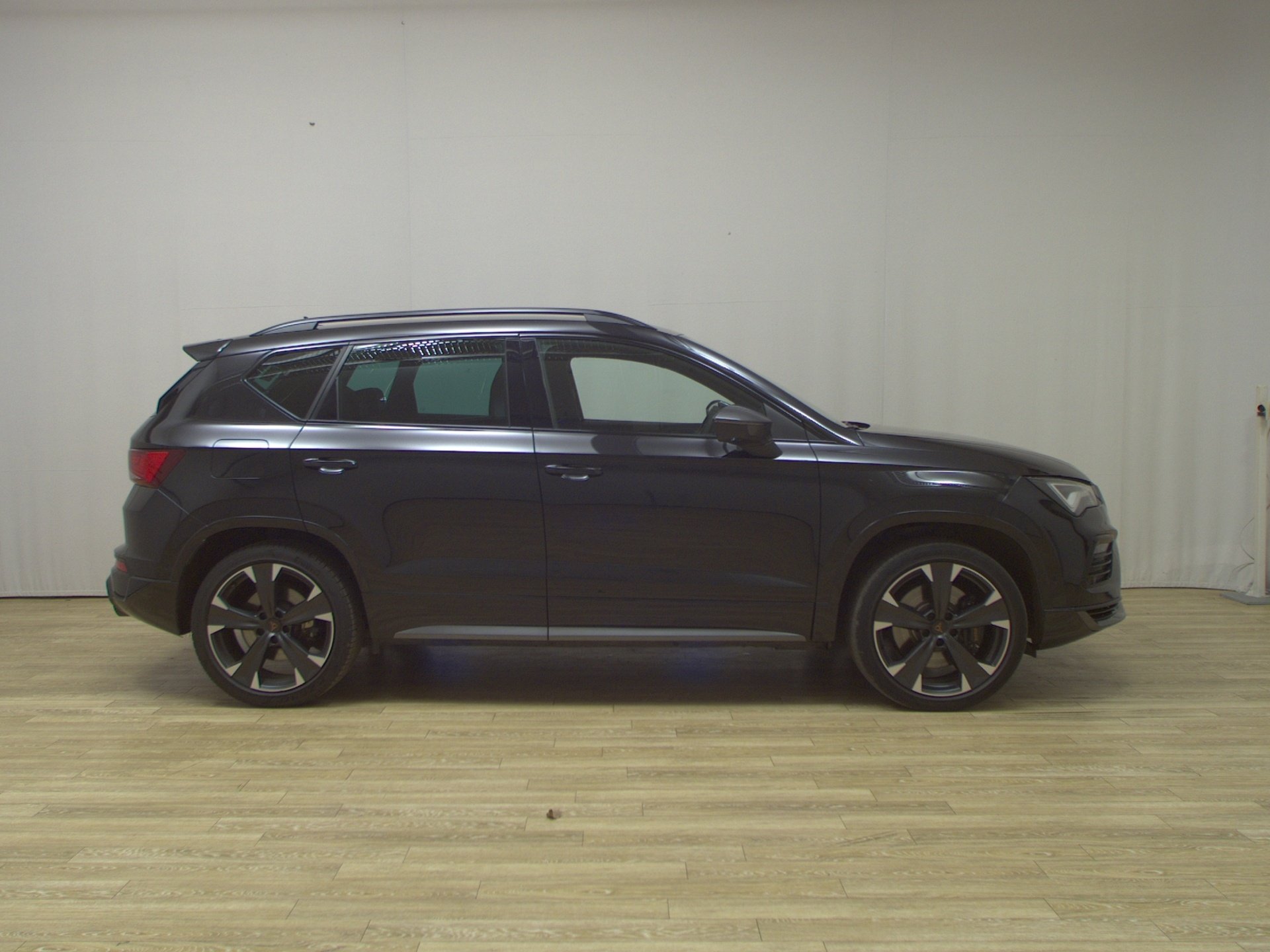 Cupra Ateca 2.0 TSI 4Drive Navi LED Virtual 360° DCC
