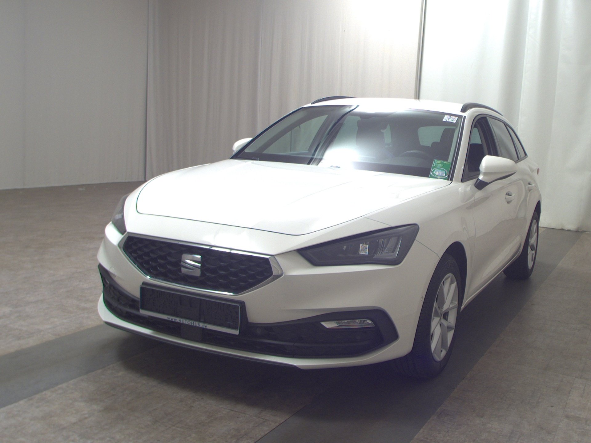 Seat Leon Sportstourer 2.0 TDI Style Navi LED Virtual PDC 2