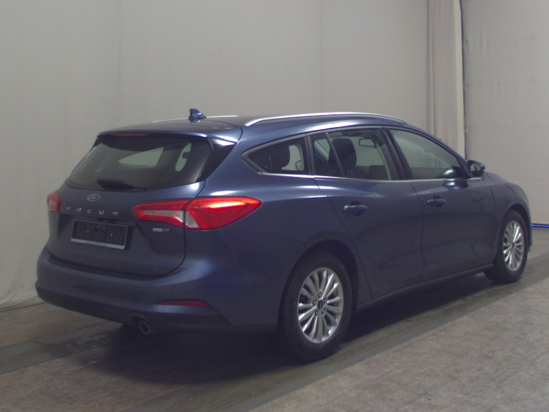 Ford Focus Turnier 1.0 EB Titanium Navi LED RfK PDC 4