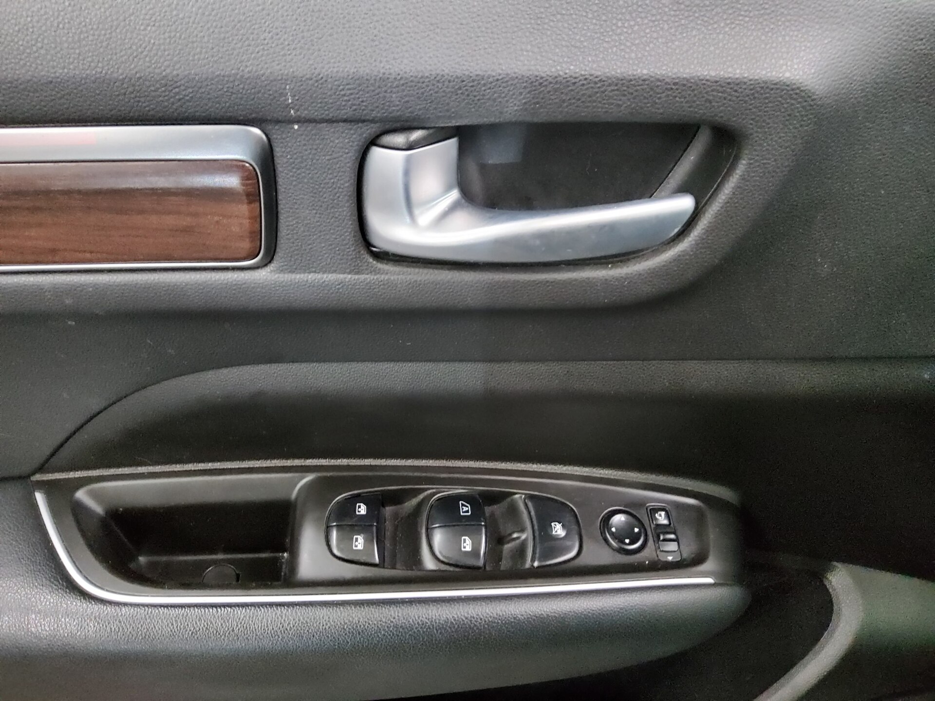 Renault Koleos 2.0 dCi FAP Energy T-Leder Navi LED RfK 10