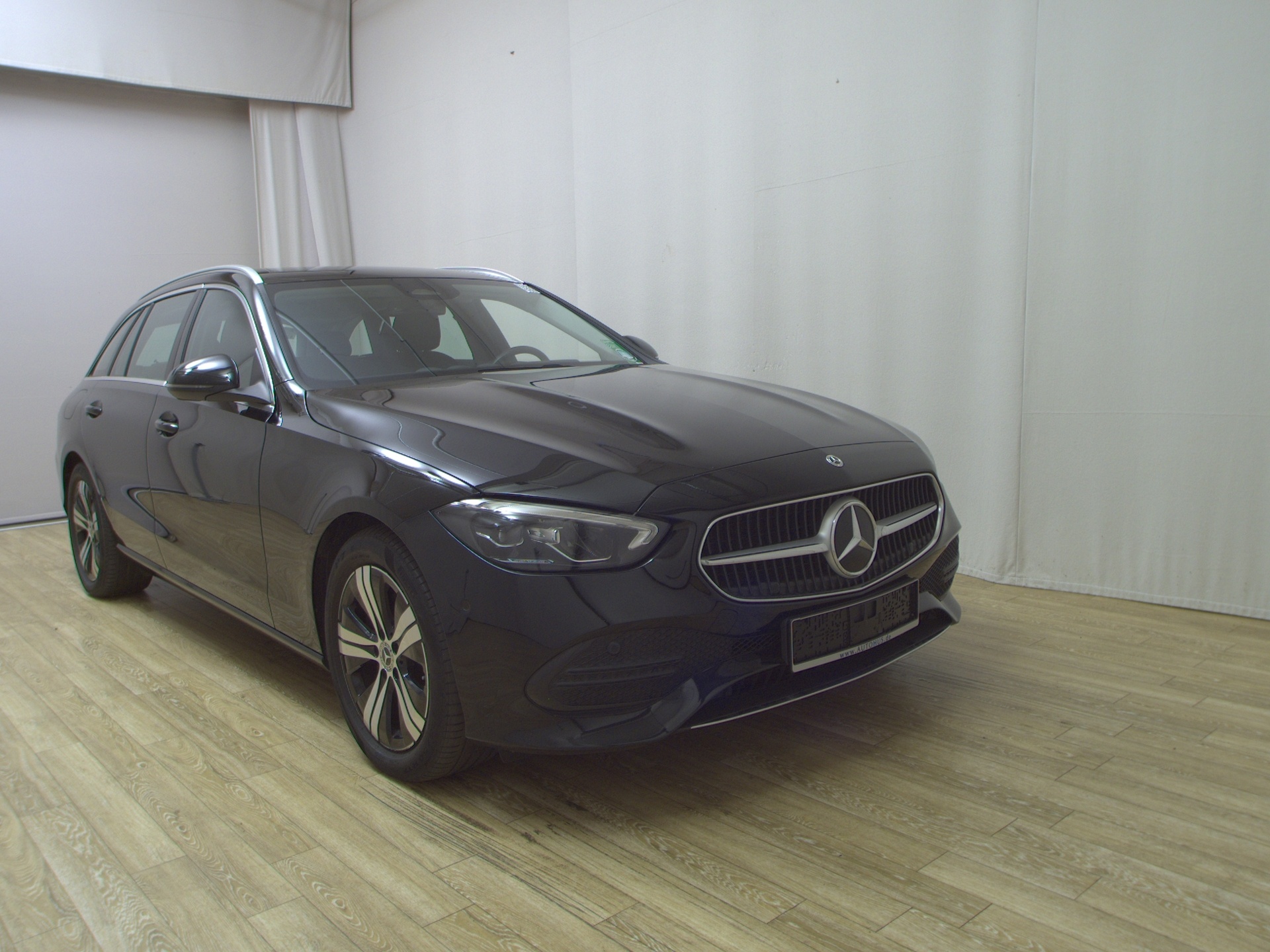 Mercedes-Benz C 200 T d Avantgarde Navi LED Shz AHK PDC 3