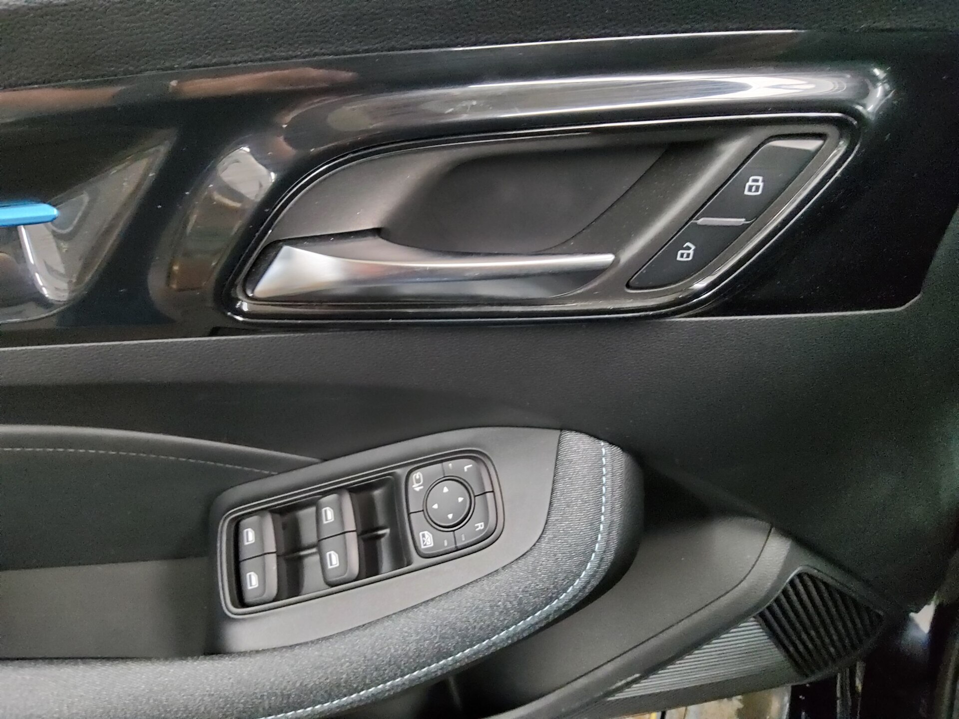 MG MG5 T-Leder Navi LED Shz 360° Shz 10