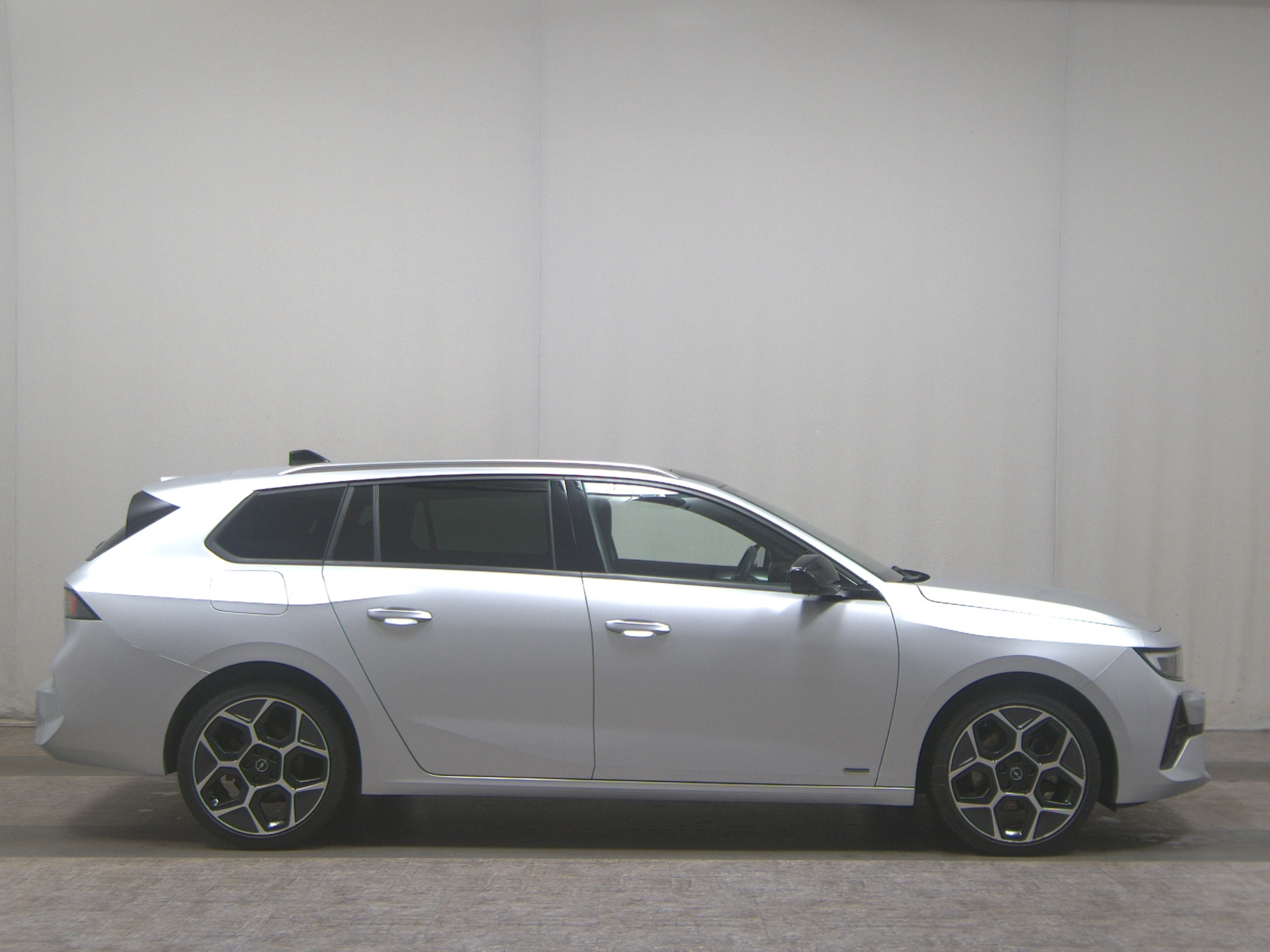 Opel Astra ST 1.5 D Ultimate Navi LED Pano T-Leder
