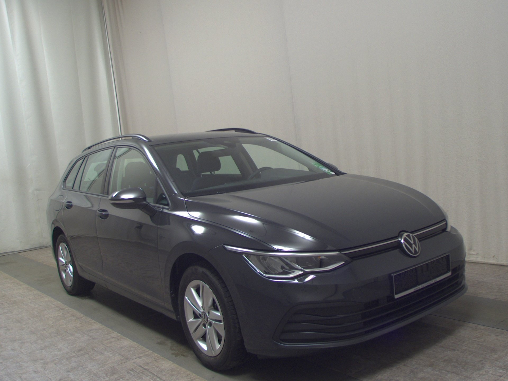 Volkswagen Golf-8 Var. 1.0 eTSI Life Navi LED DC ACC SHZ 3