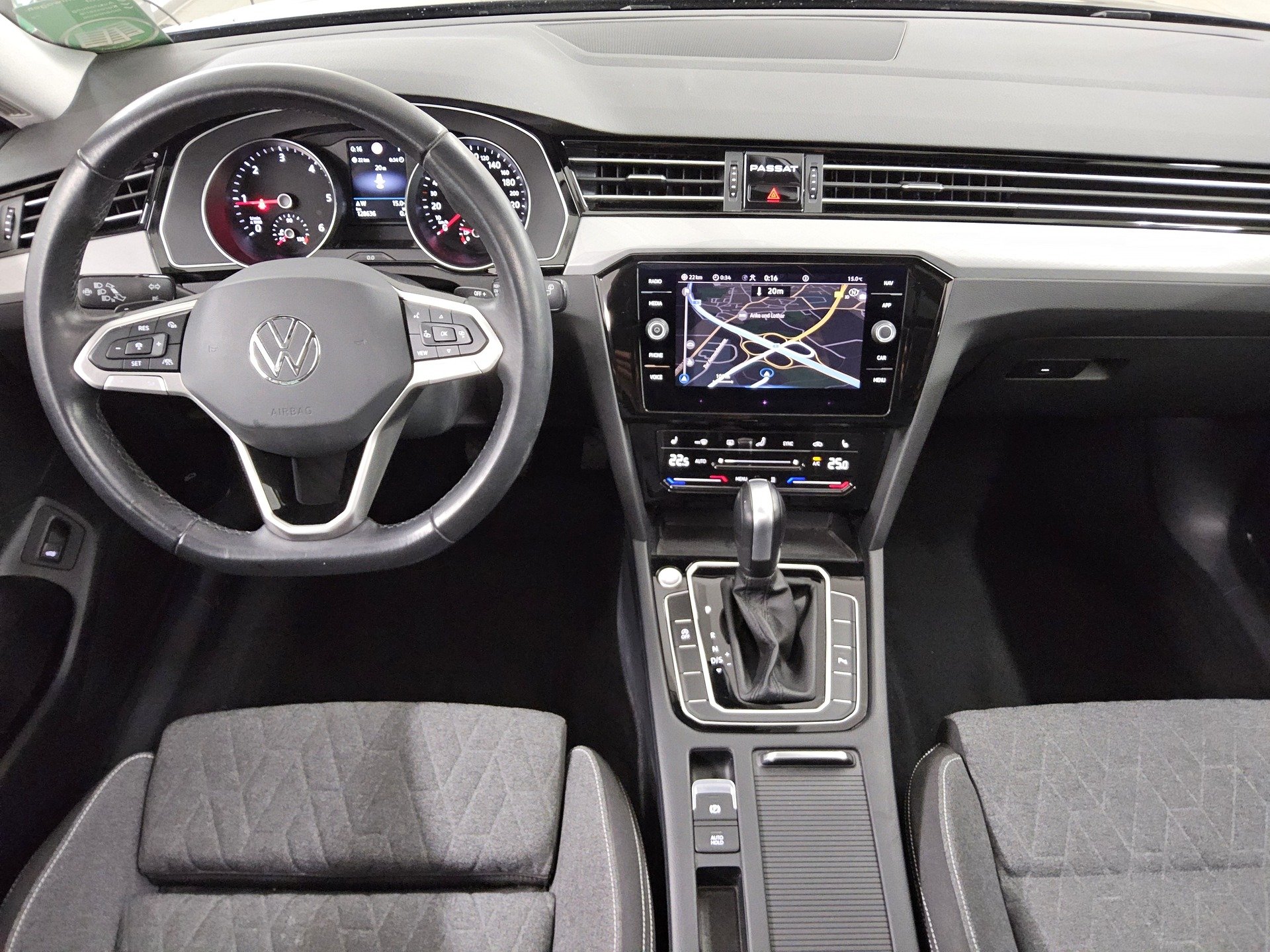 Volkswagen Passat Var. 2.0 TDI Business Navi LED Pano Sthzg 5