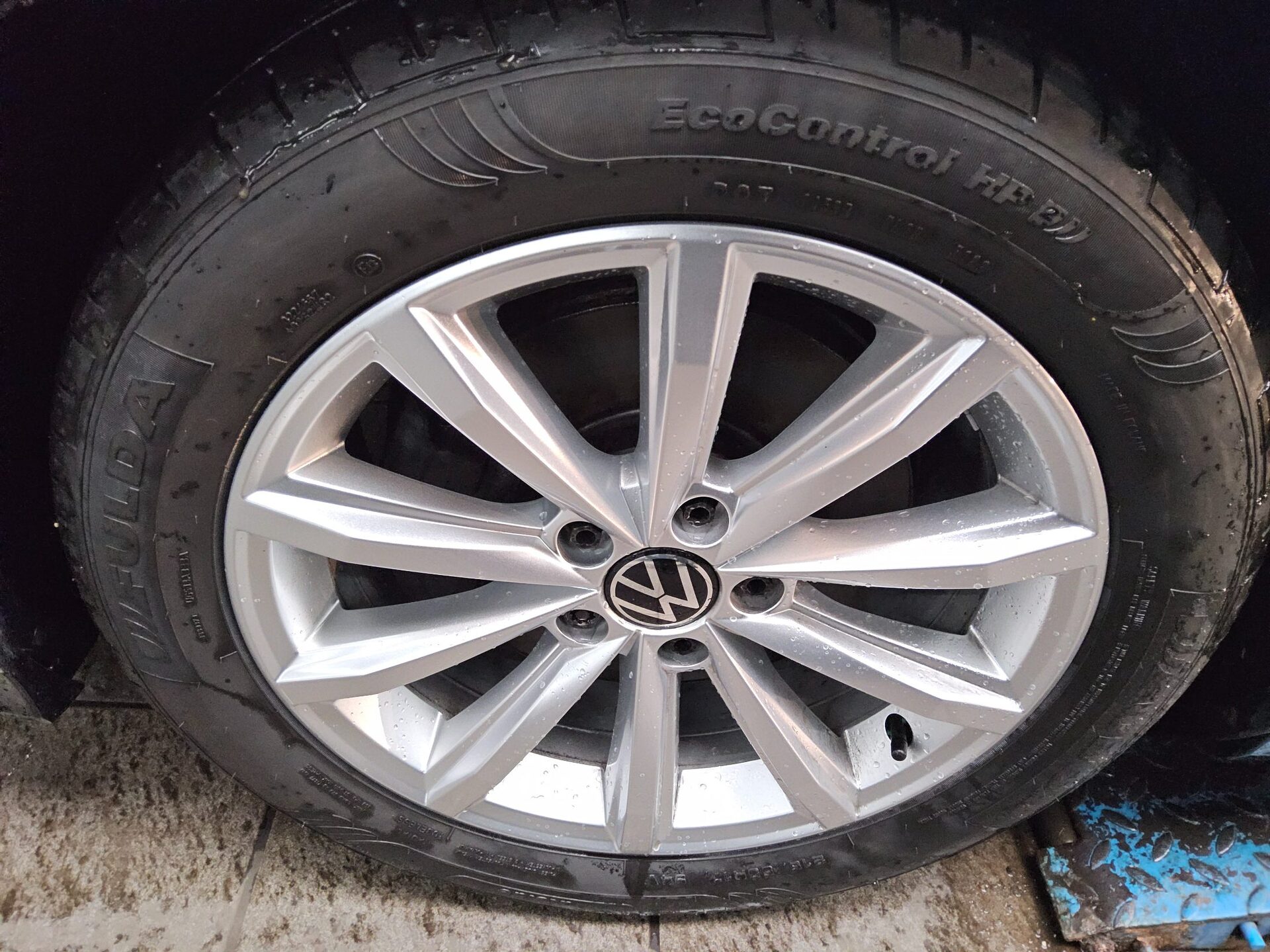 Volkswagen Passat Var. 2.0 TDI R-Line Navi LED AID RFK 11