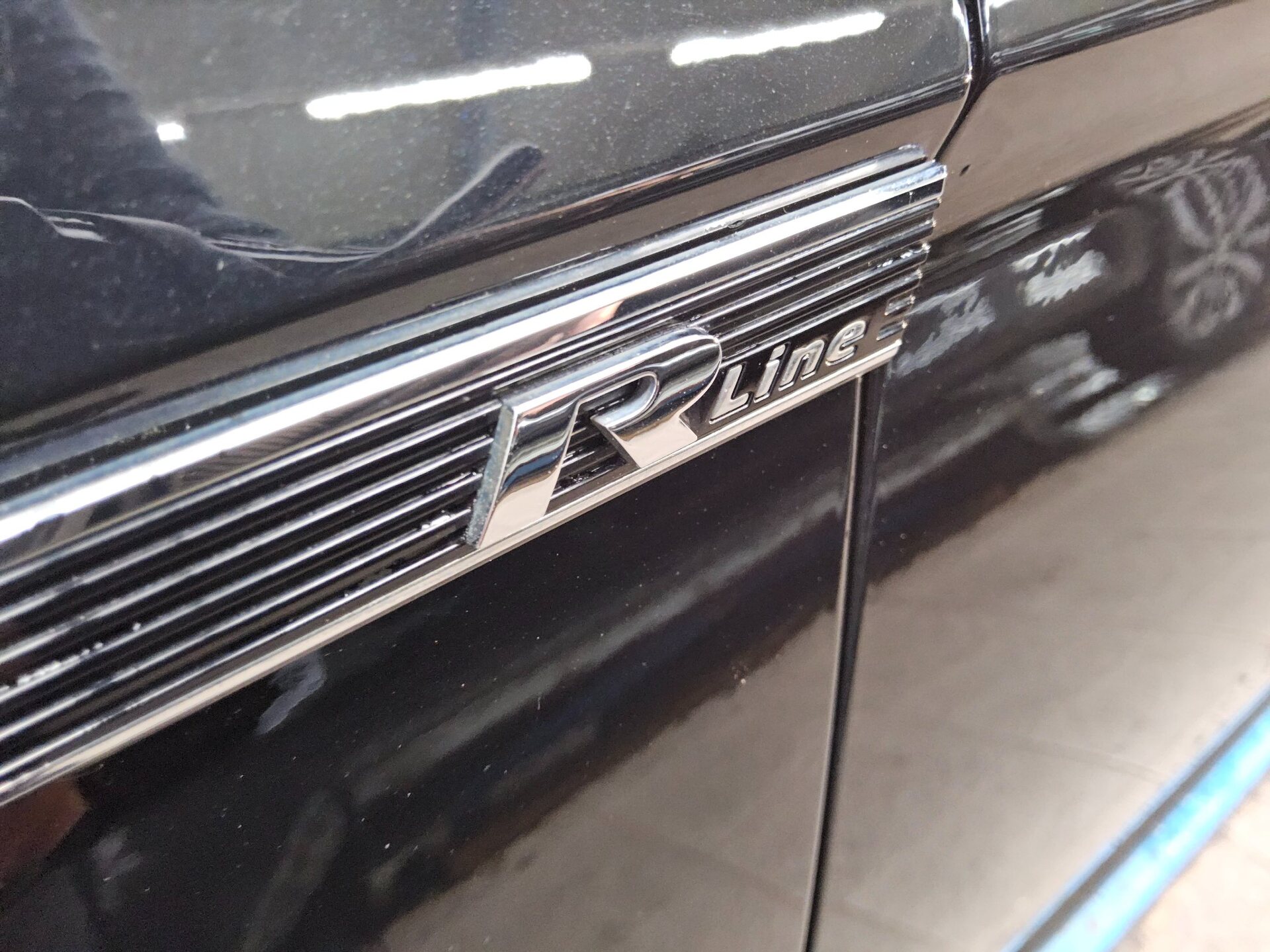 Volkswagen Passat Var. 2.0 TDI R-Line Navi LED AID RFK 12