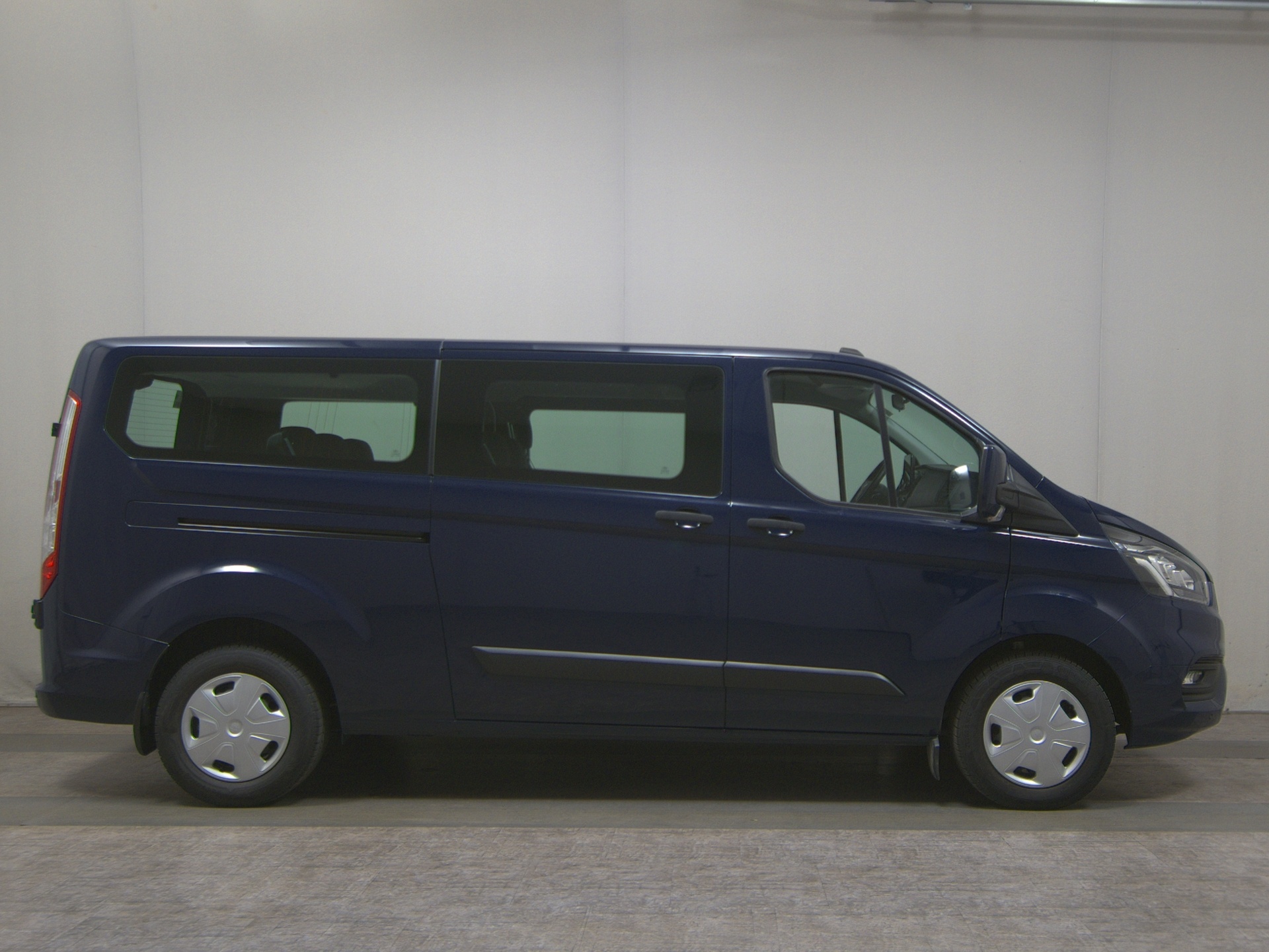 Ford Transit Custom 2.0 TDCi Trend L2 8-Sitze Nav PDC