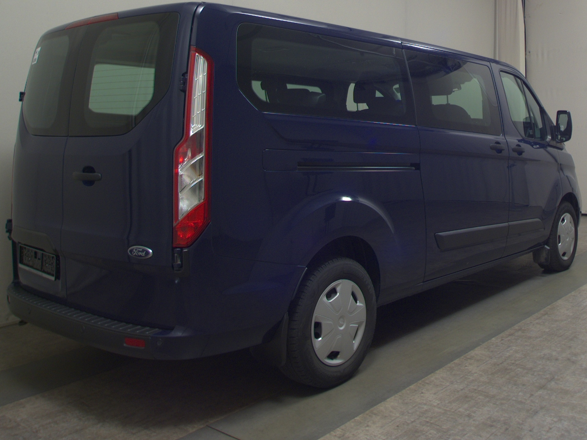 Ford Transit Custom 2.0 TDCi Trend L2 8-Sitze Nav PDC 4