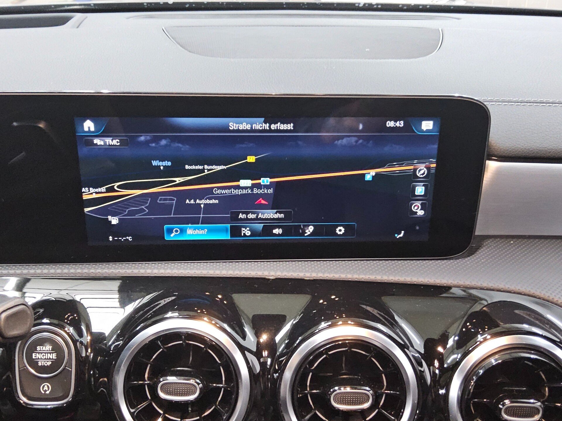 Mercedes-Benz CLA 220 SB d 4M AMG-Line Leder Navi MBUX+ Pano 7