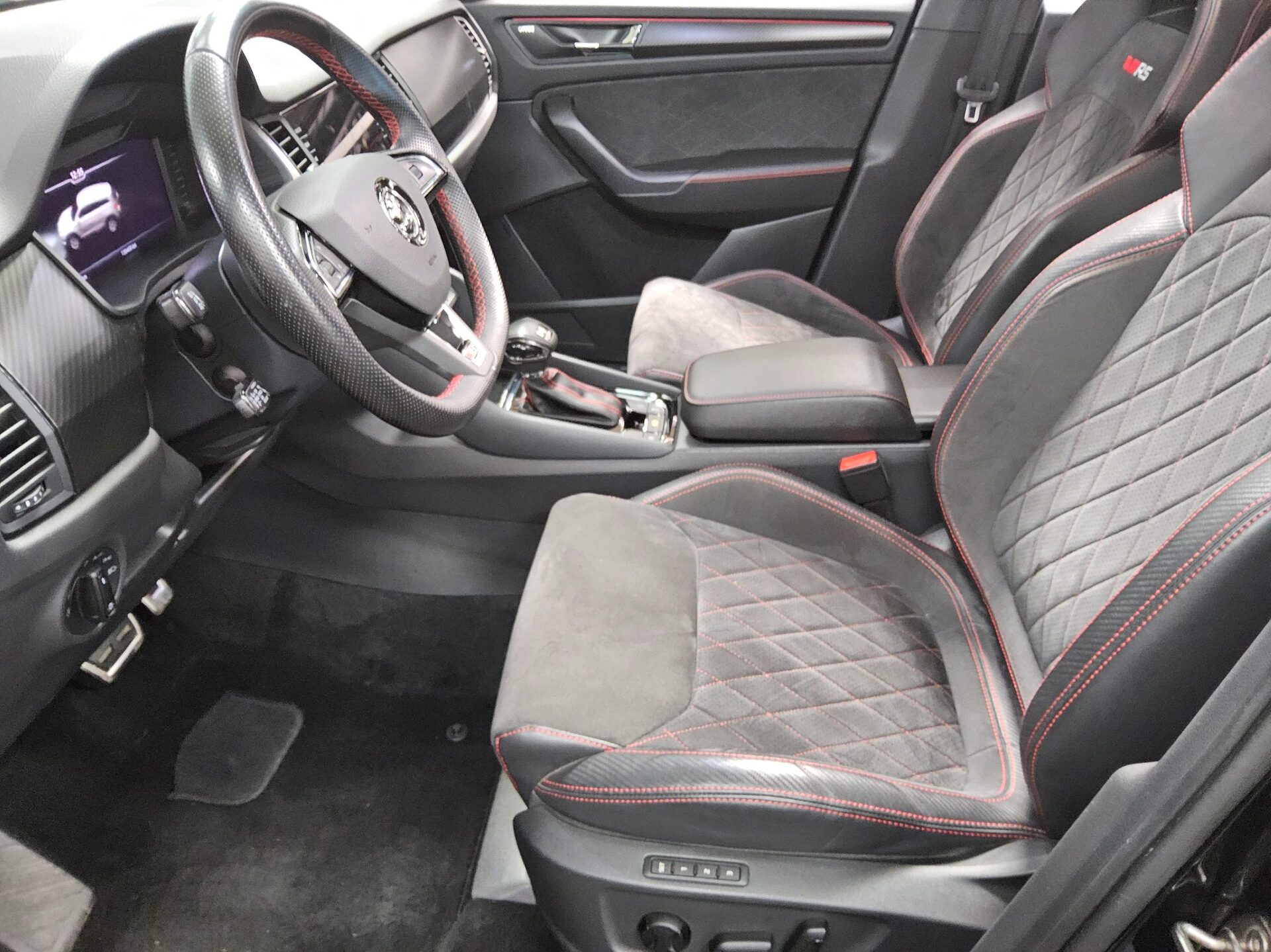 Skoda Kodiaq 2.0 TDI 4x4 RS 7-Sitze Navi LED vc Pano 9