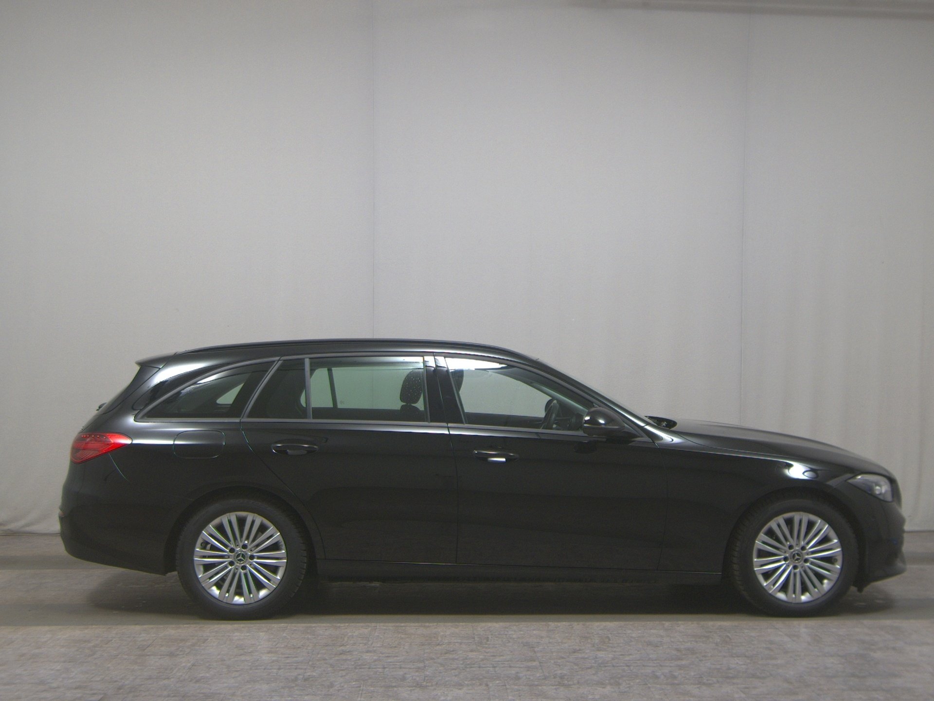 Mercedes-Benz C 220 T d 4M Navi Digital Light RfK MBUX Distr.+