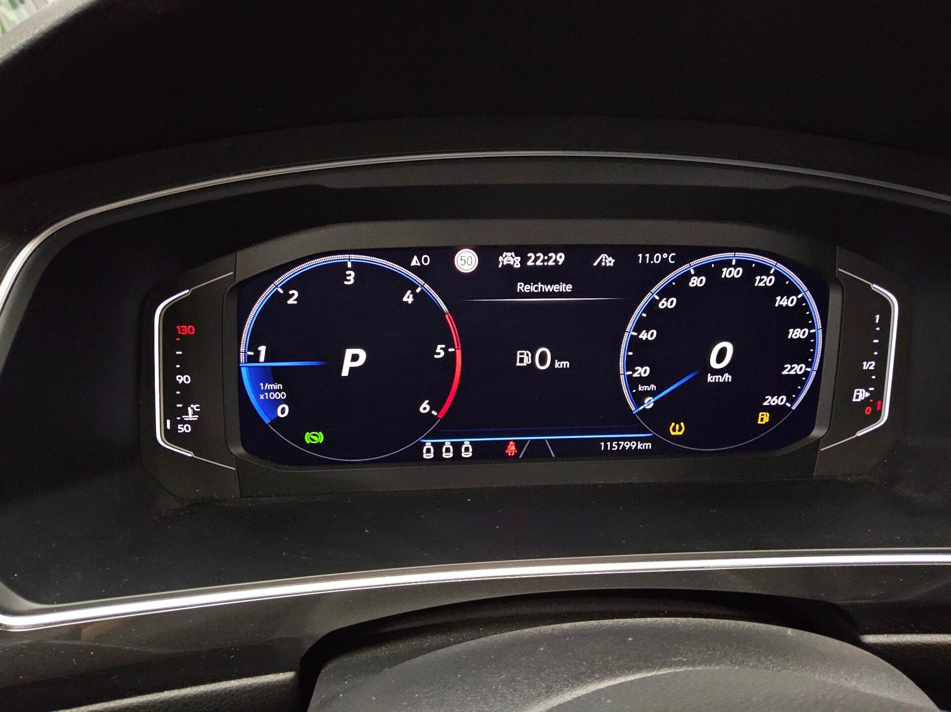Volkswagen Tiguan Allspace 2.0 TDI 4M R-Line Navi LED HuD 8