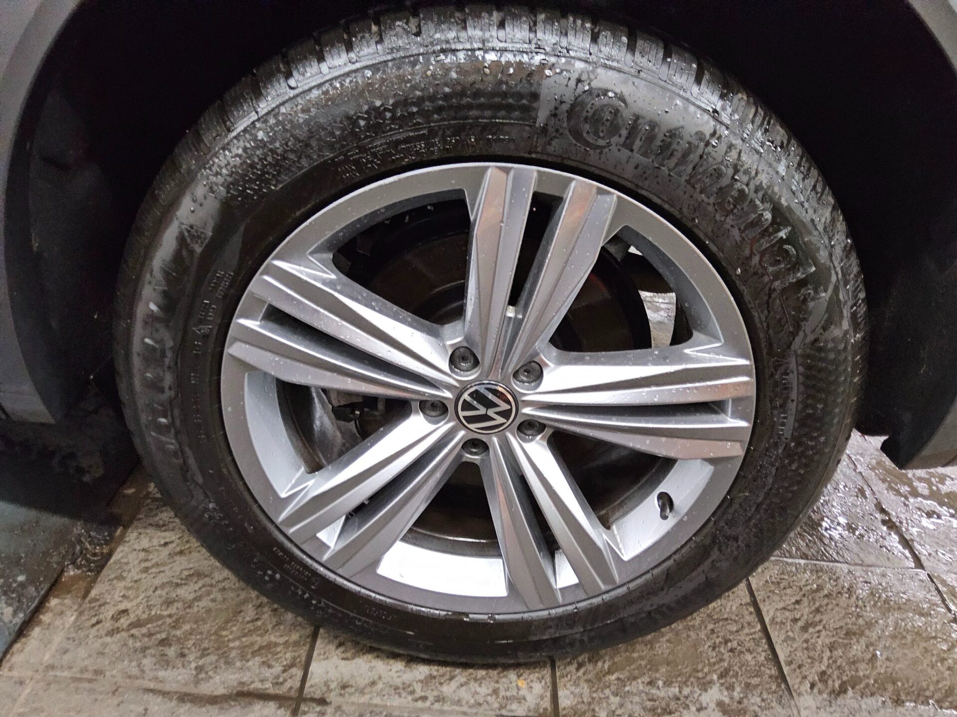 Volkswagen Touareg 3.0 TDI 4M R-Line Leder Navi LED AID Shz 11