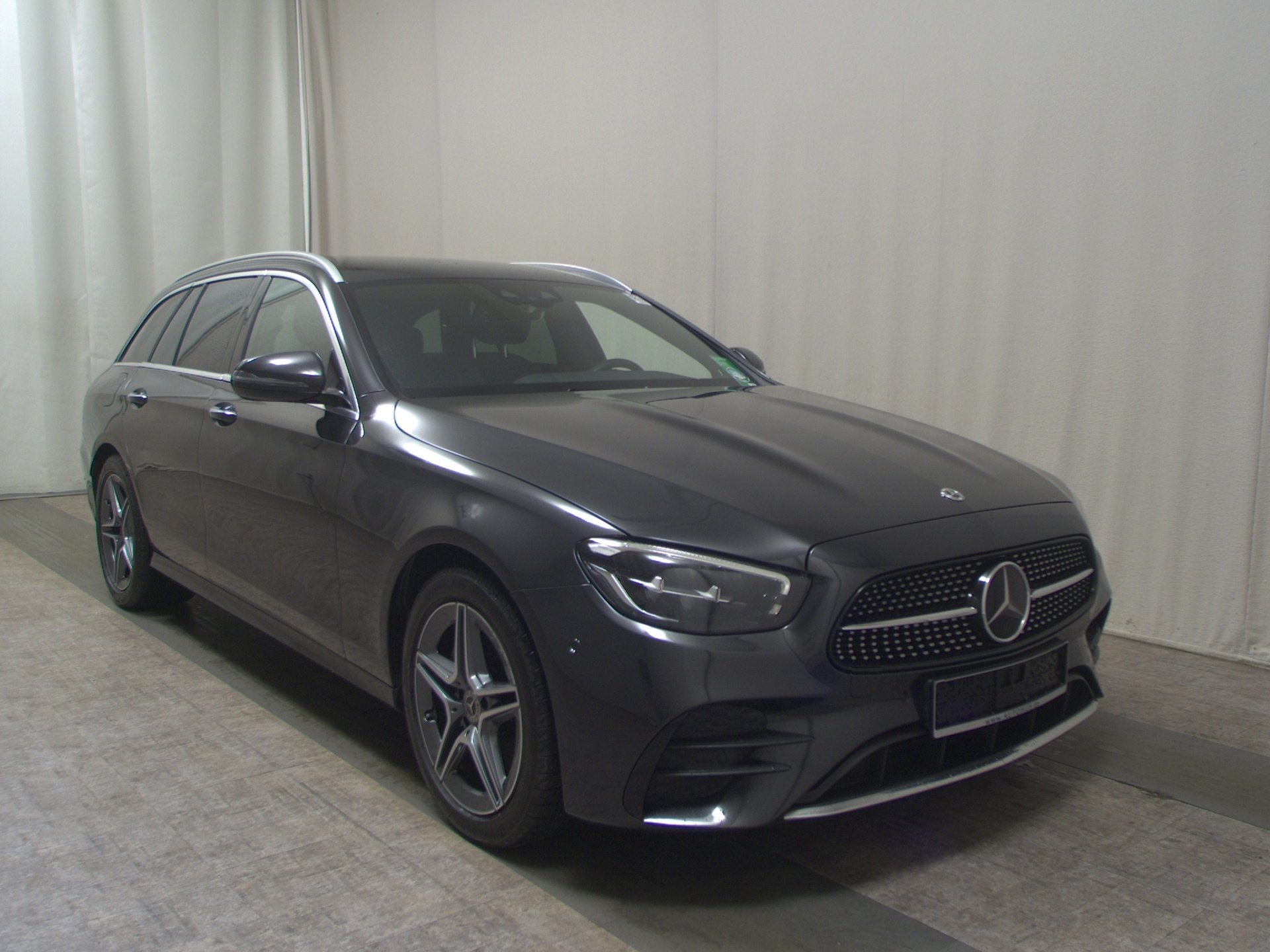 Mercedes-Benz E 300 T d 4M AMG-Line Navi LED Widescreen HuD 3