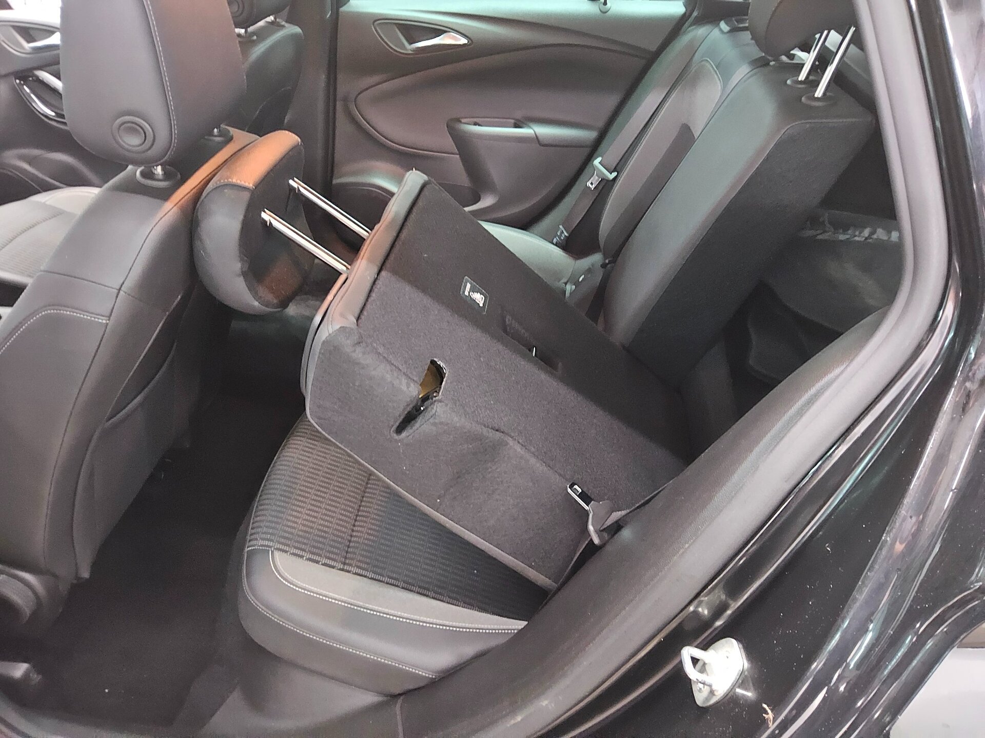 Opel Astra ST 1.5 D Elegance -Motorschaden- 12