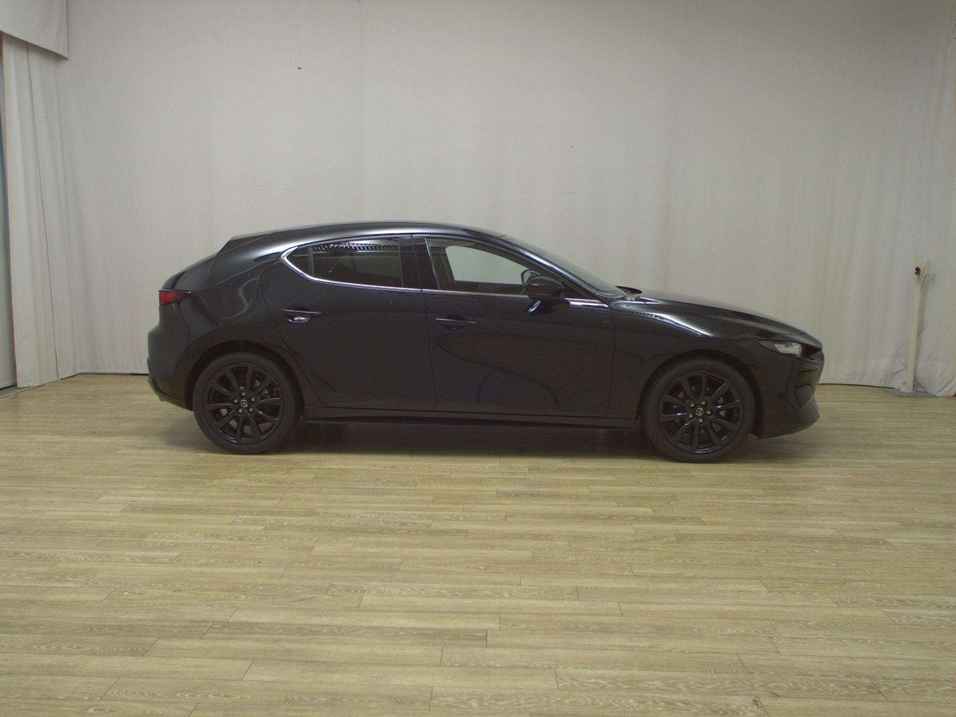 Mazda 3 2.0 SKYACTIV-G Homura Navi LED RFK SHZ