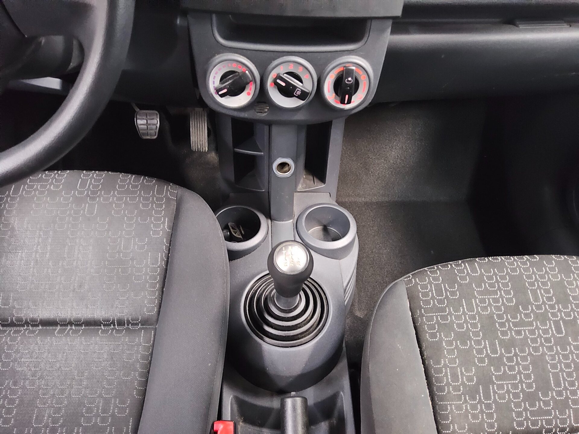 Mitsubishi Colt 1.1 ABS 6