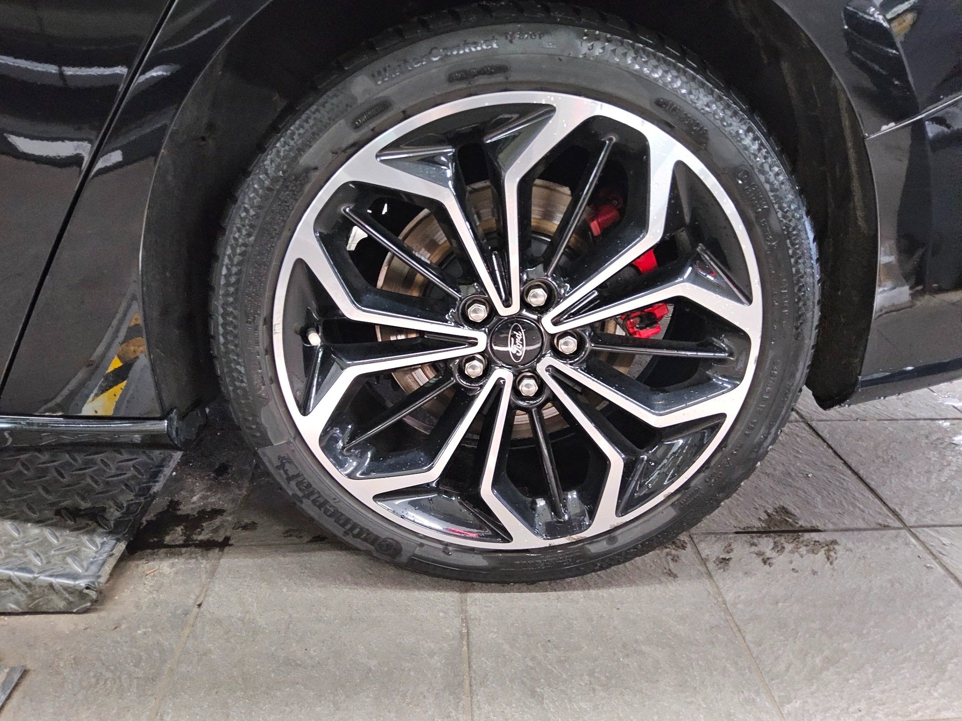 Ford Focus Turnier 1.5 EB ST-Line X Navi LED DC RfK 11