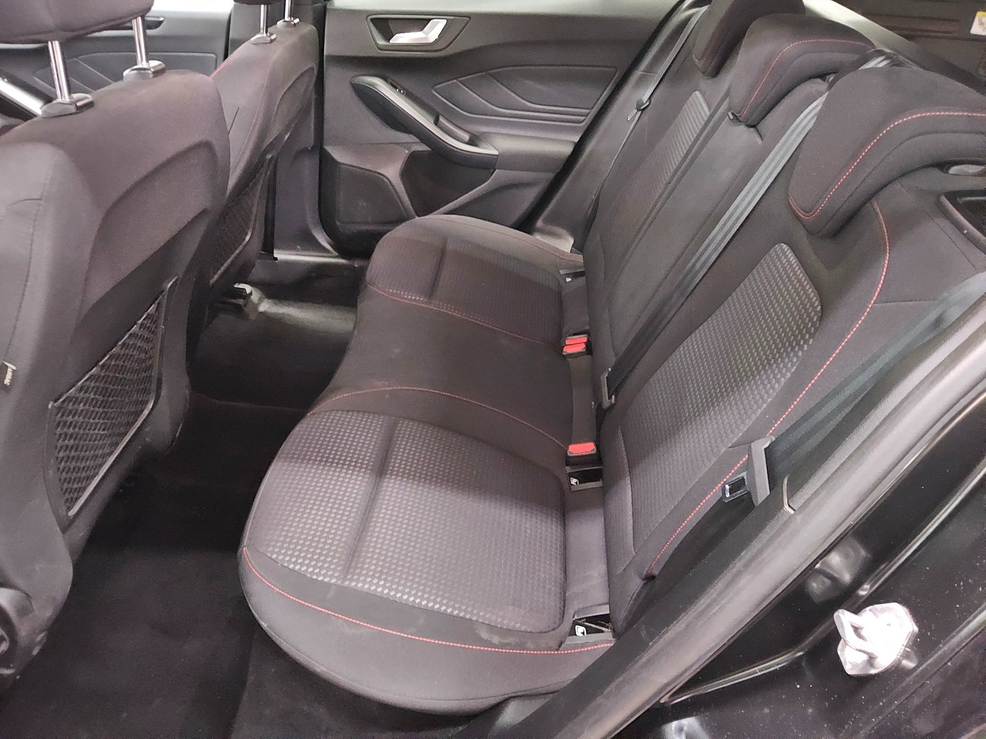 Ford Focus Turnier 1.5 EB ST-Line X Navi LED DC RfK 13
