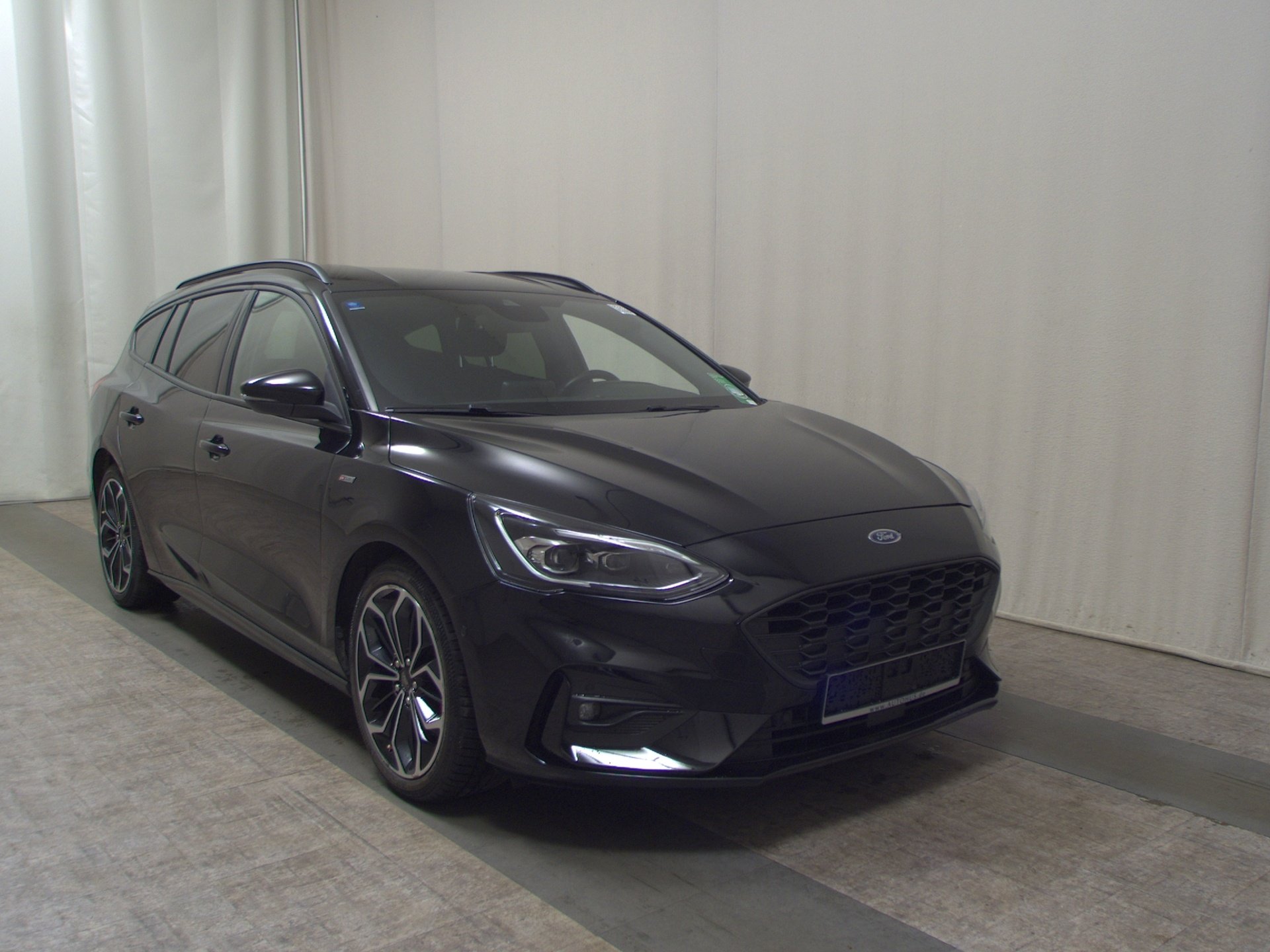 Ford Focus Turnier 1.5 EB ST-Line X Navi LED DC RfK 3