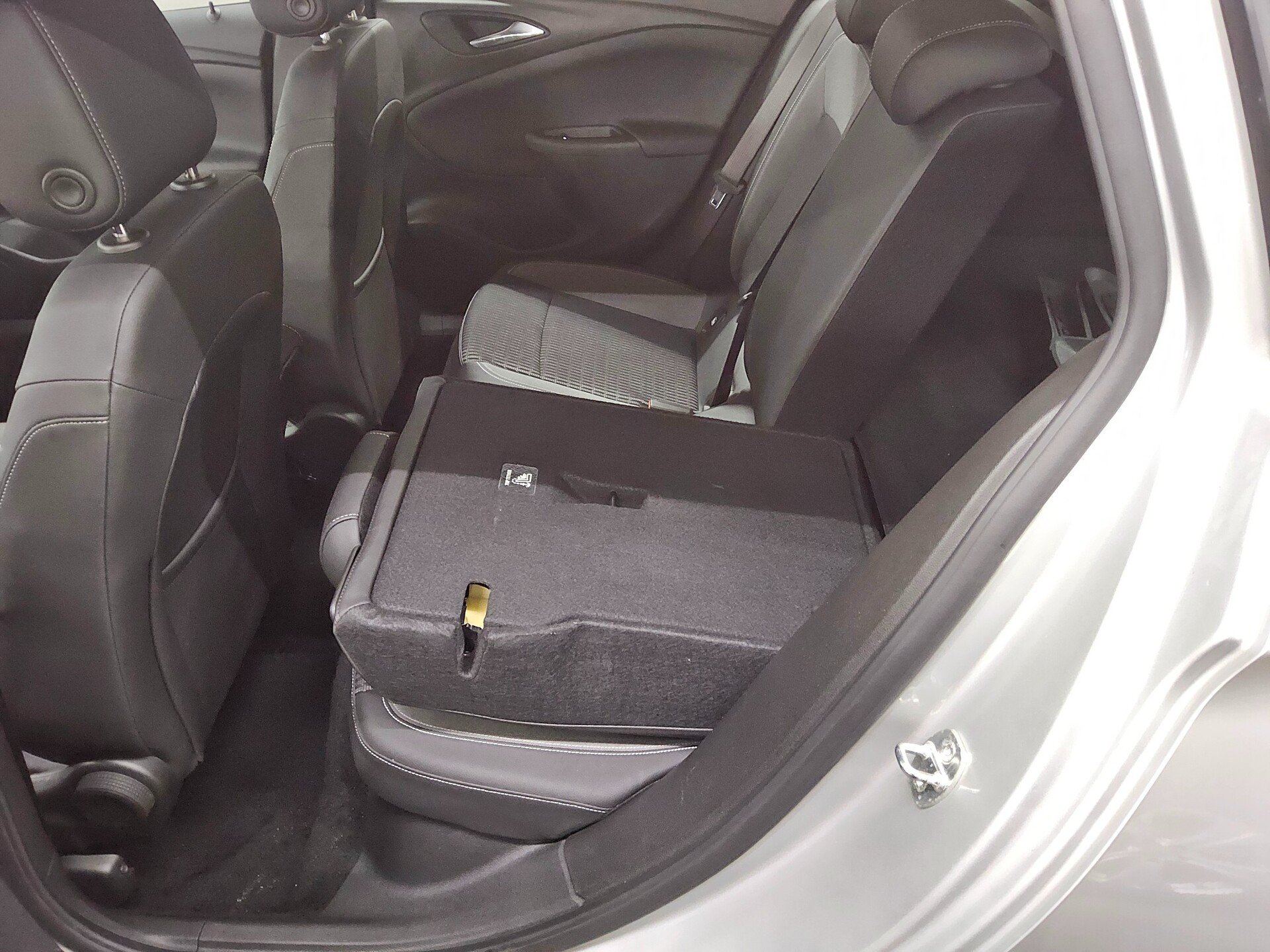 Opel Astra ST 1.2 Turbo Elegance T-Leder Navi LED 12