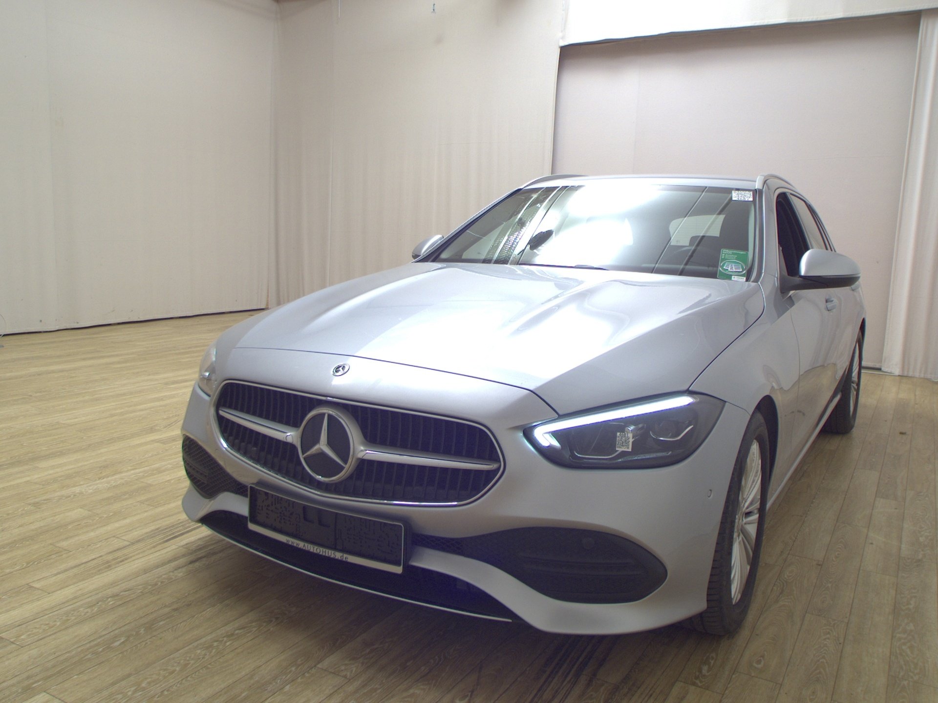 Mercedes-Benz C 200 T d Avantgarde Navi LED AHK Rückfahrkamera 2