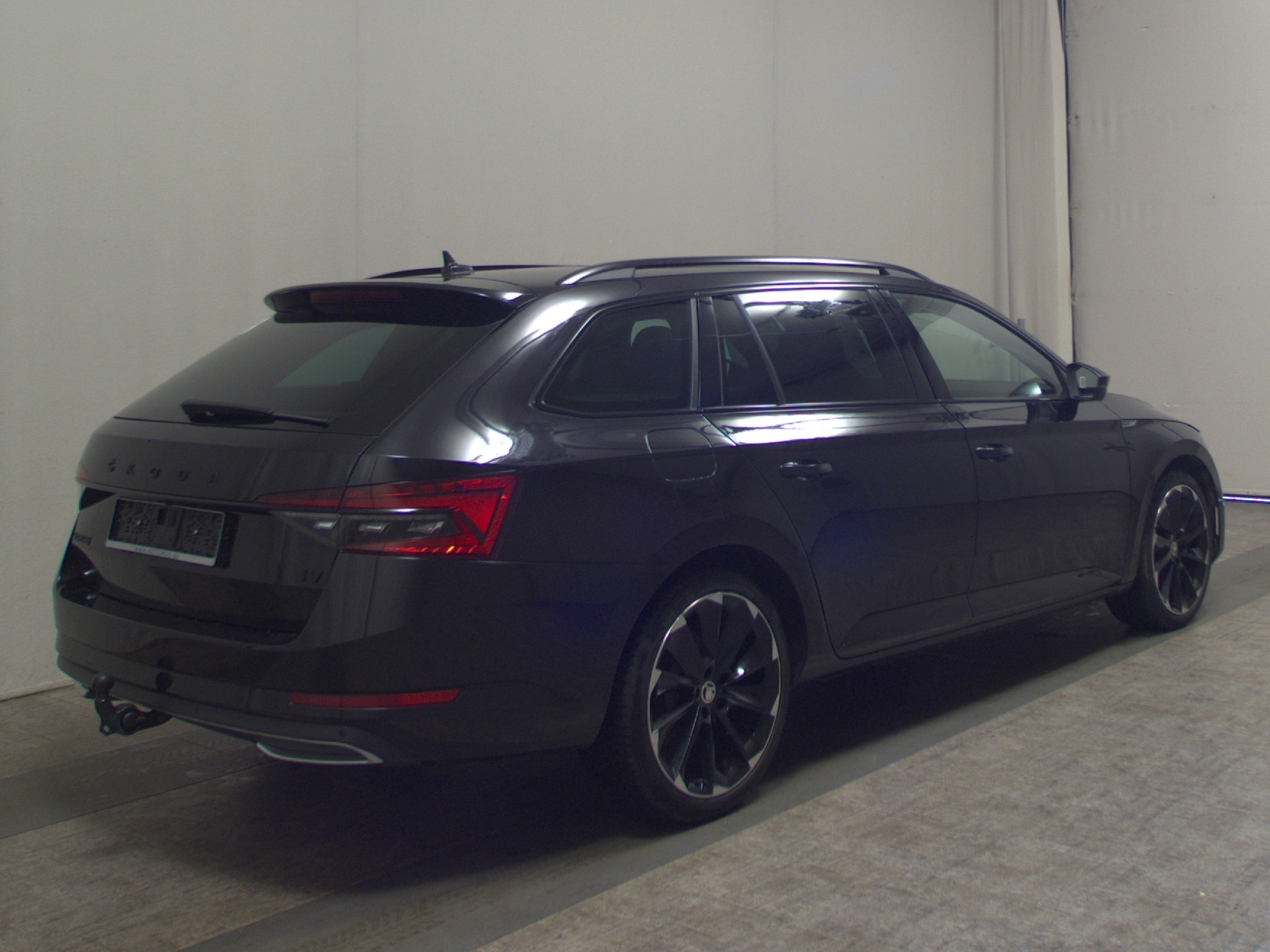 Skoda Superb Kombi 1.4 TSI iV SportLine Nav vc LED AHK 4