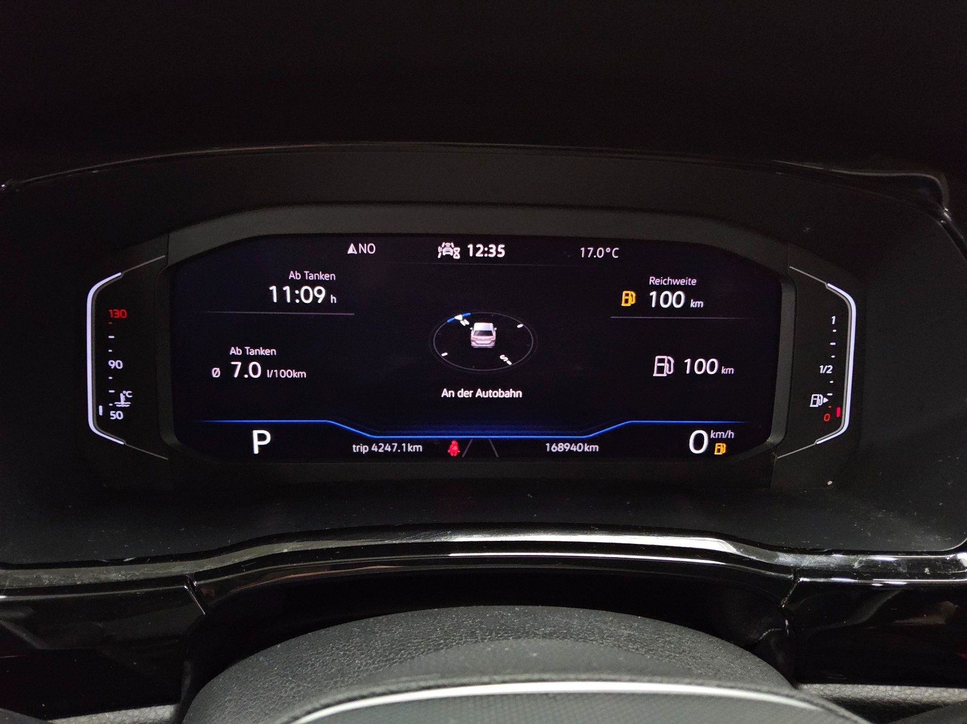 Volkswagen Touran 2.0 TDI Highline Navi LED AID Pano AHK 8