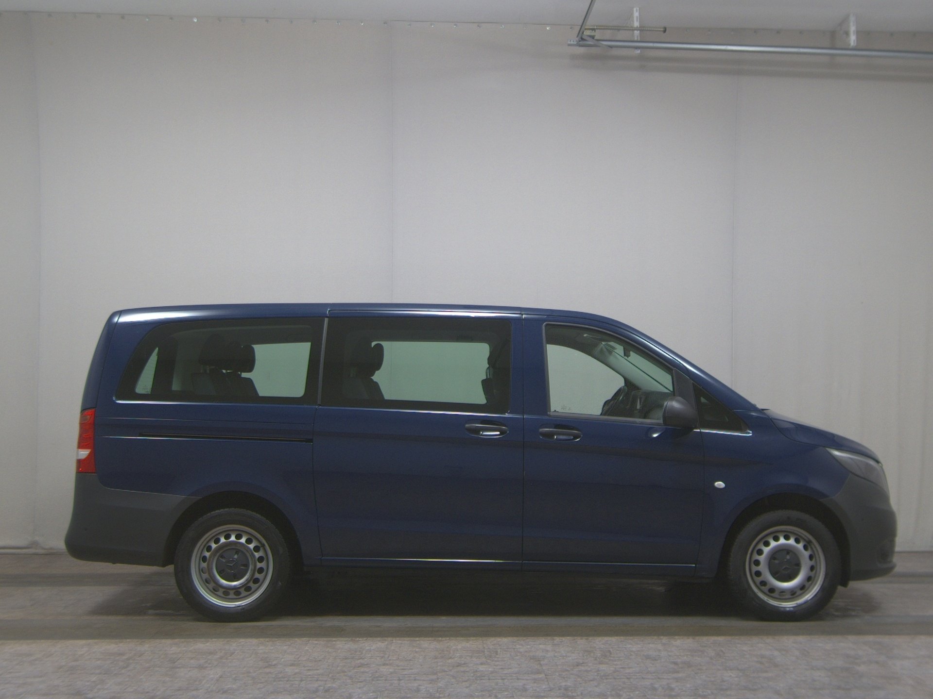 Mercedes-Benz Vito Lang CDI 4x4 Tourer Pro 8-Sitze Navi PDC