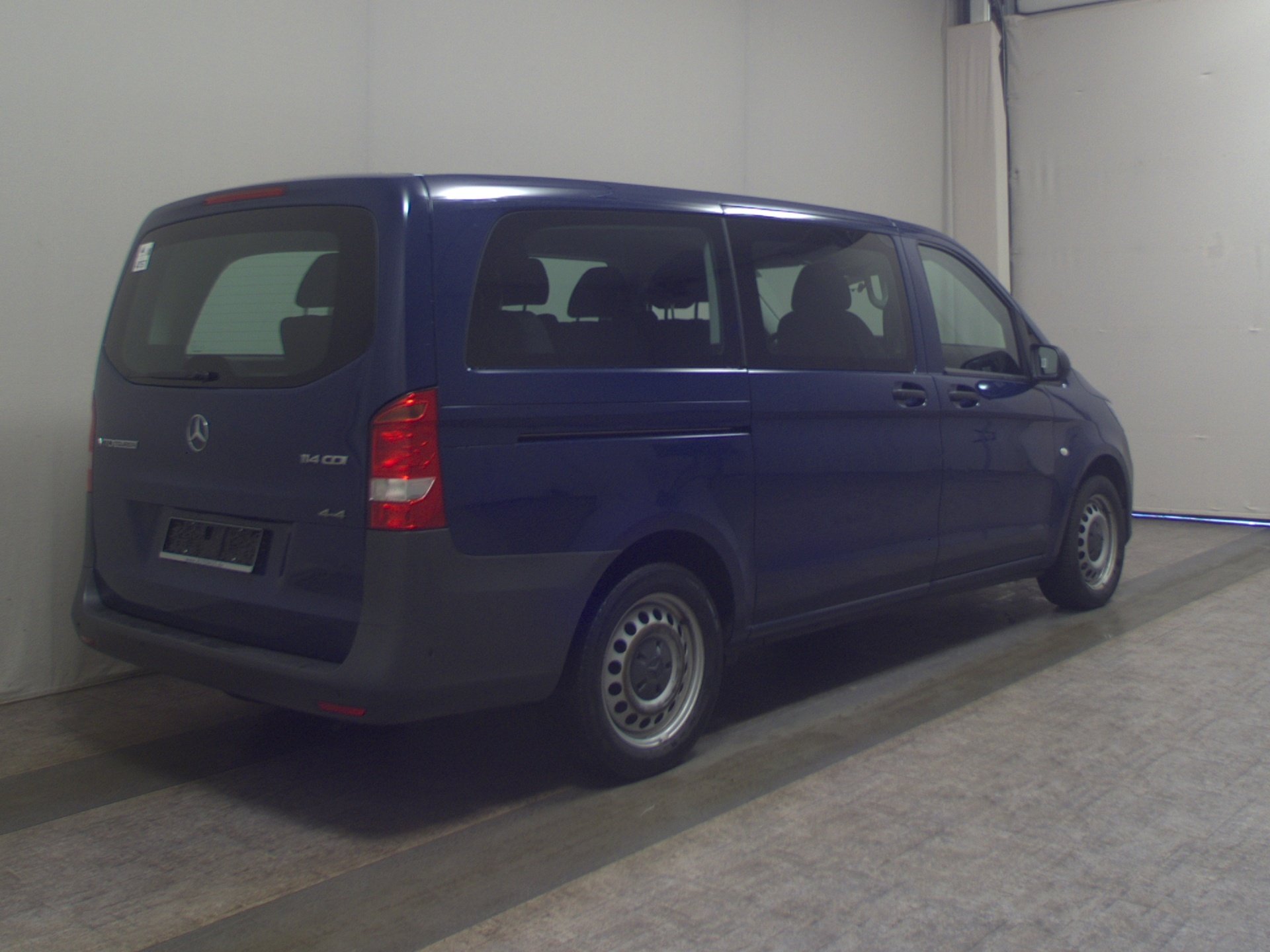 Mercedes-Benz Vito Lang CDI 4x4 Tourer Pro 8-Sitze Navi PDC 4