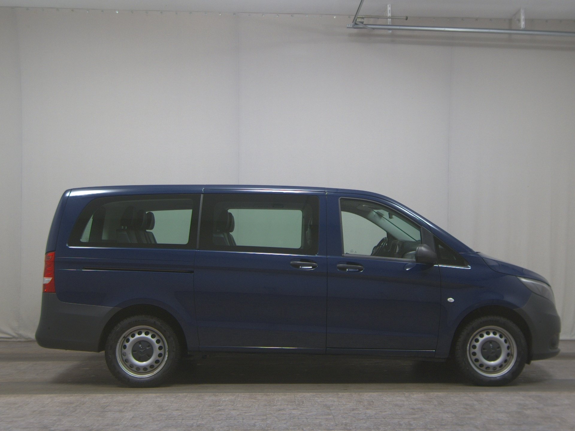 Mercedes-Benz Vito Lang CDI 4x4 Tourer Pro 8-Sitze Navi PDC