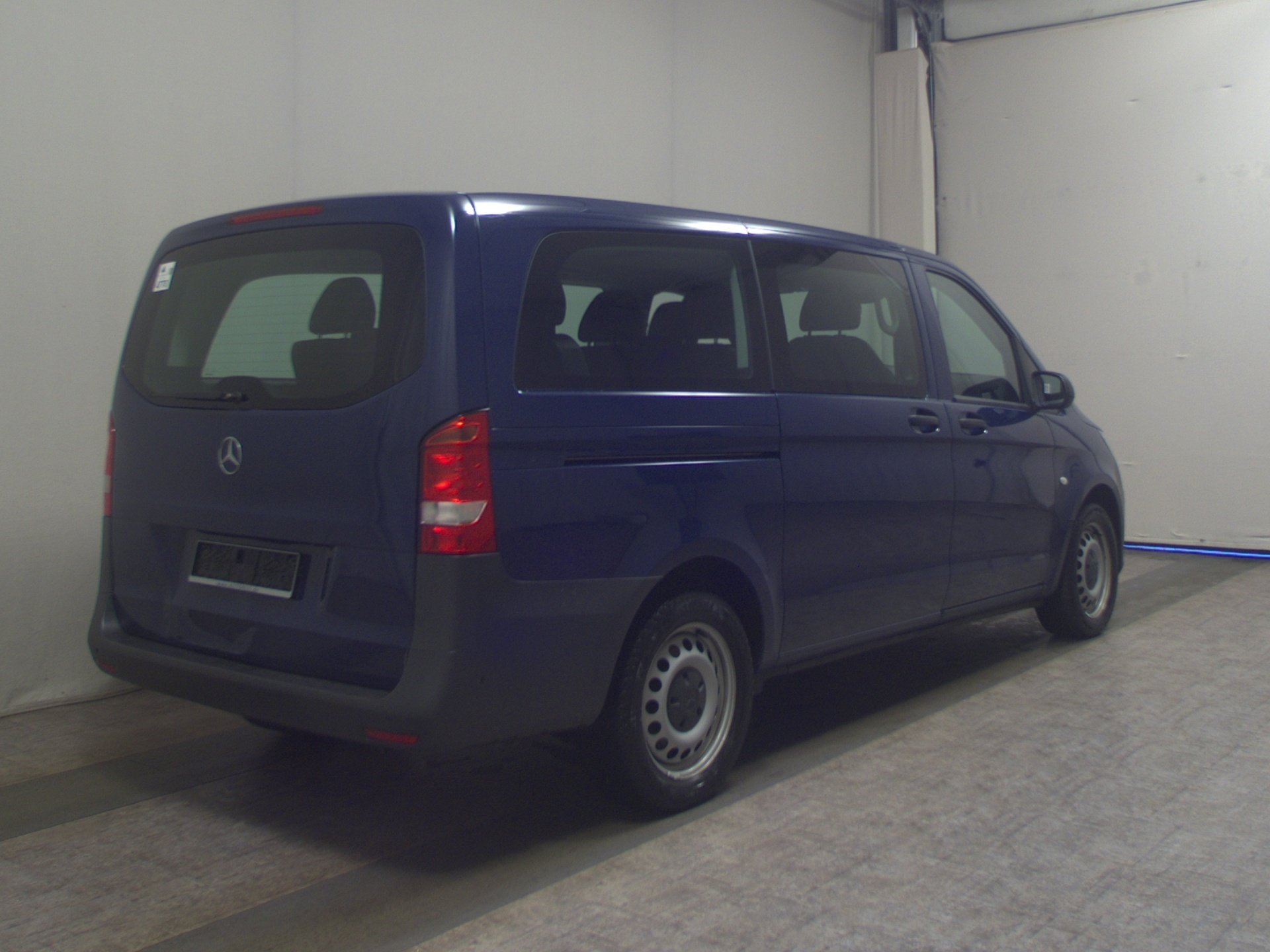 Mercedes-Benz Vito Lang CDI 4x4 Tourer Pro 8-Sitze Navi PDC 4