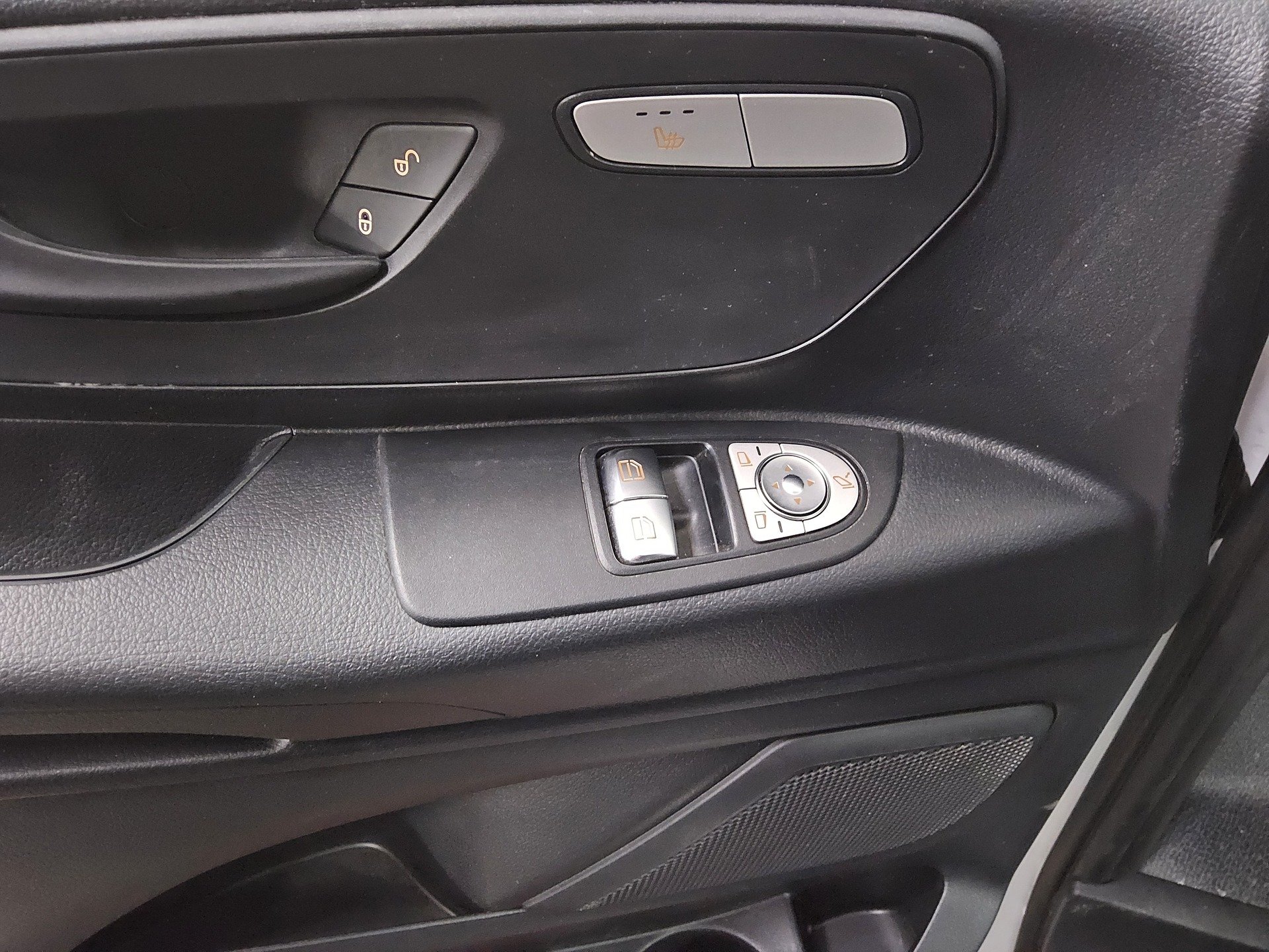 Mercedes-Benz Vito Tourer 114 CDI extralang 8-Sitze Leder Navi 9