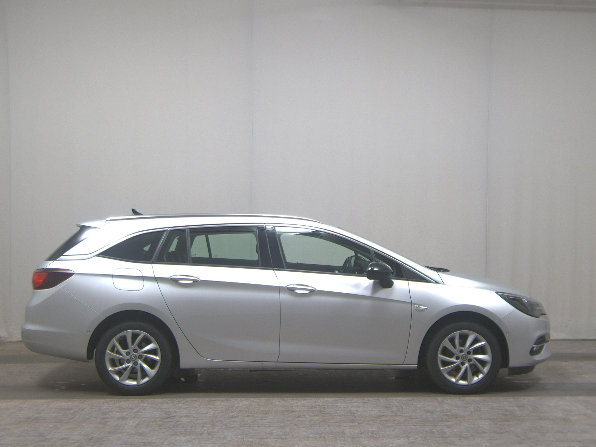 Opel Astra ST 1.2 Turbo Elegance T-Leder Navi LED PDC