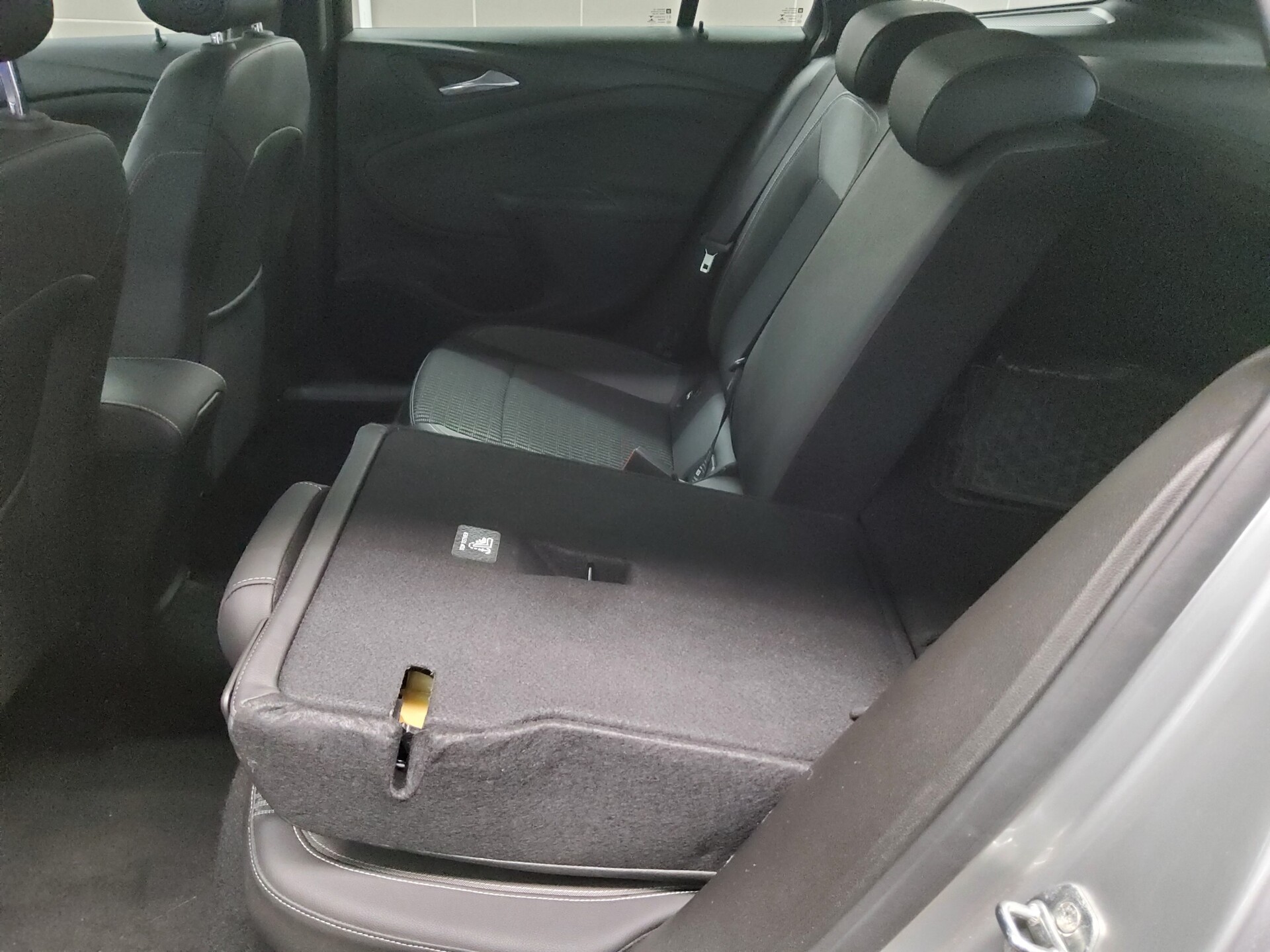 Opel Astra ST 1.2 Turbo Elegance T-Leder Navi LED PDC 12