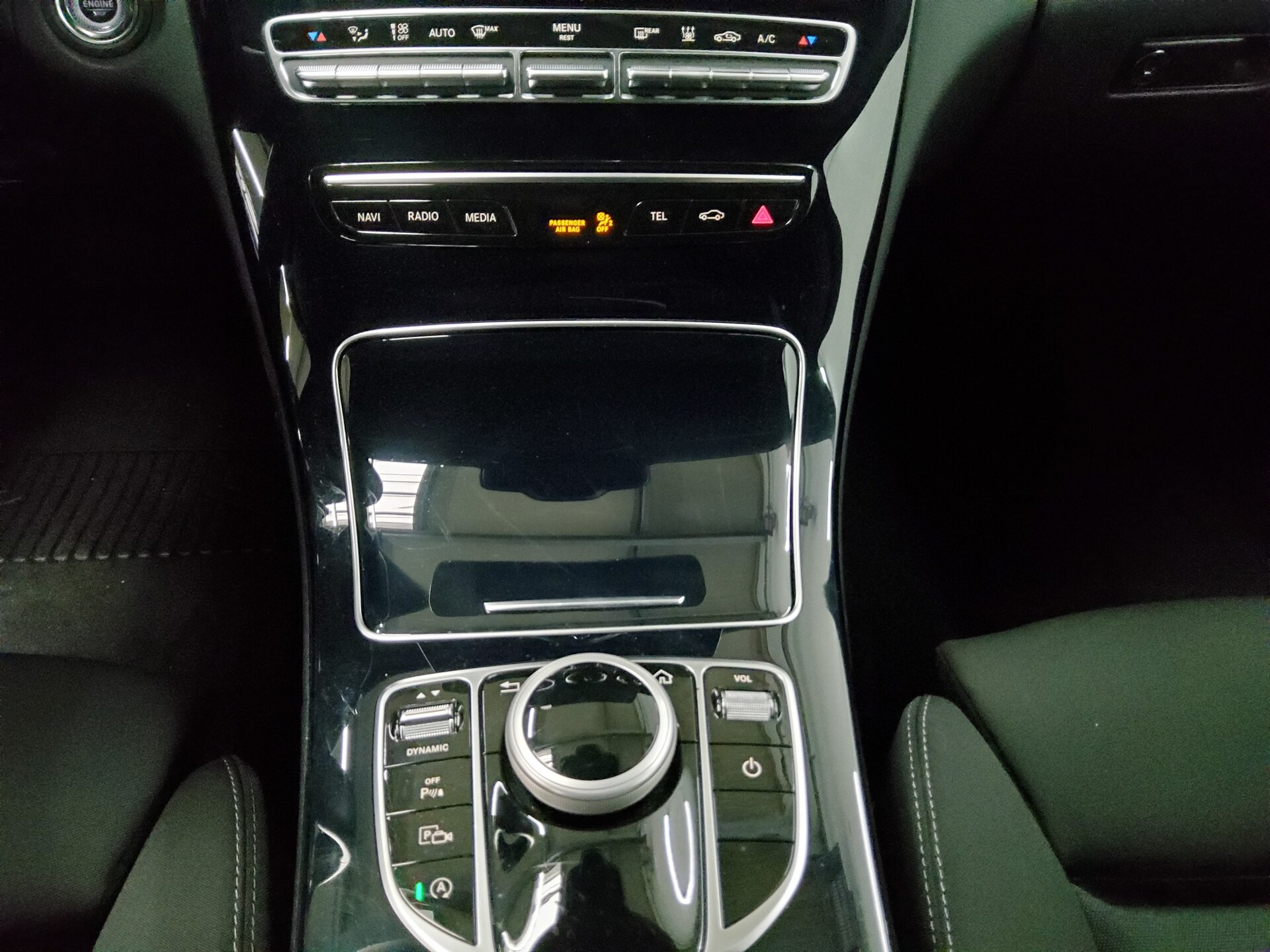Mercedes-Benz C 220 T d Avantgarde Navi LED Kamera StandHzg 6