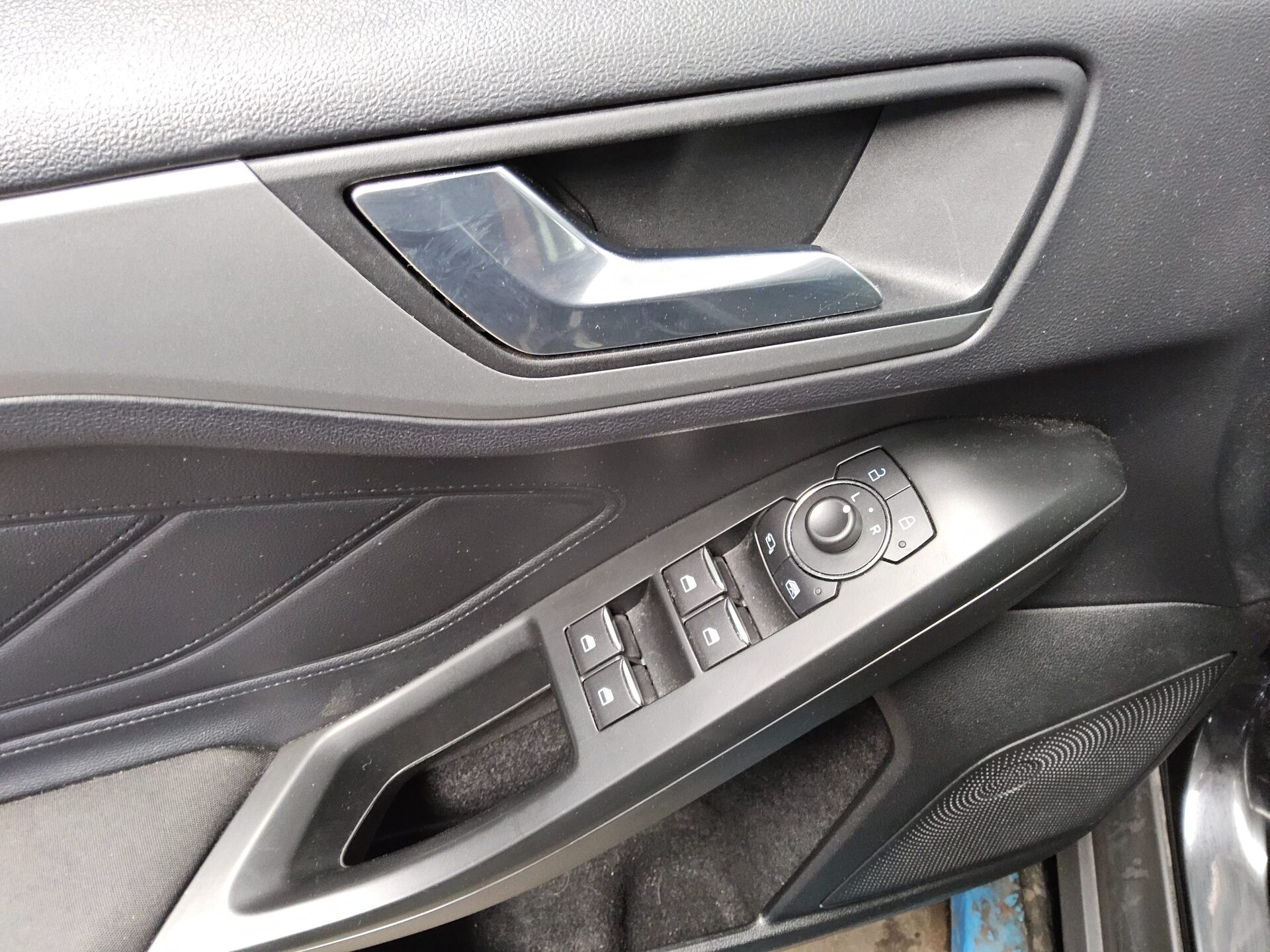 Ford Focus Turnier 1.5 EB Cool&Connect Navi LED Shz 9