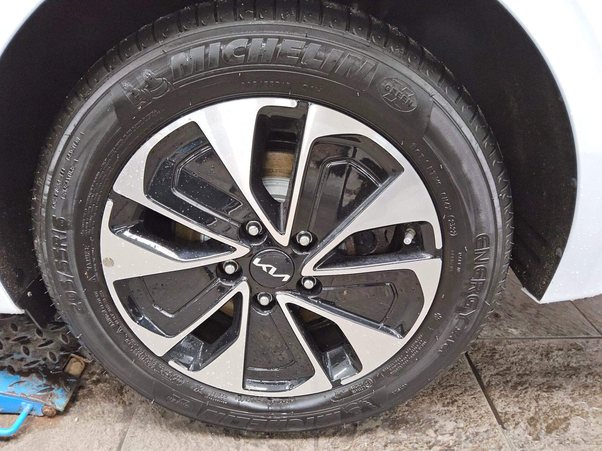 Kia cee'd 1.6 T-GDI PHEV Vision LED Shz PDC RfK 10