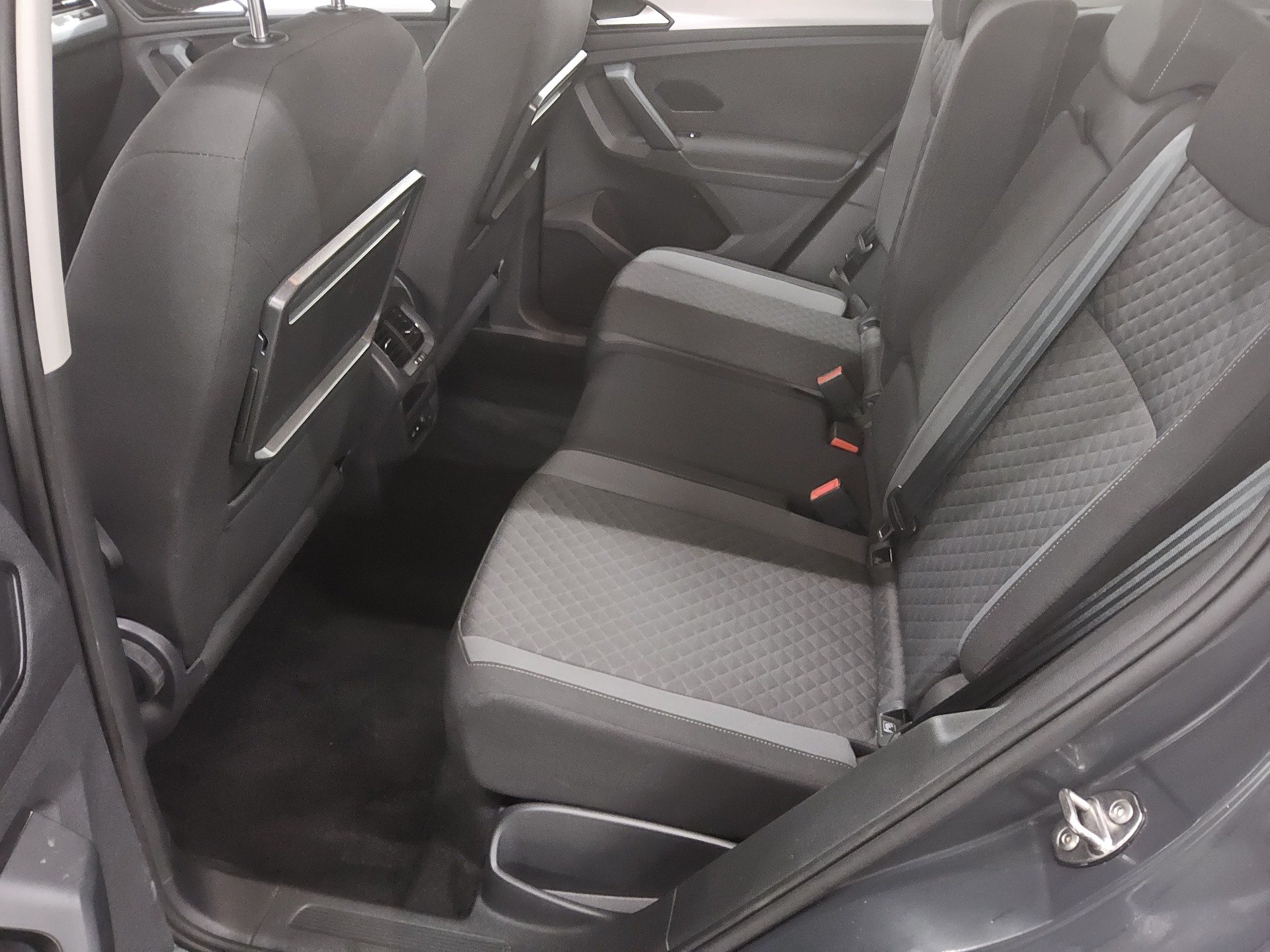 Volkswagen Tiguan 2.0 TDI 4M Comf. Navi+ AID Kamera Ahk RFK 13