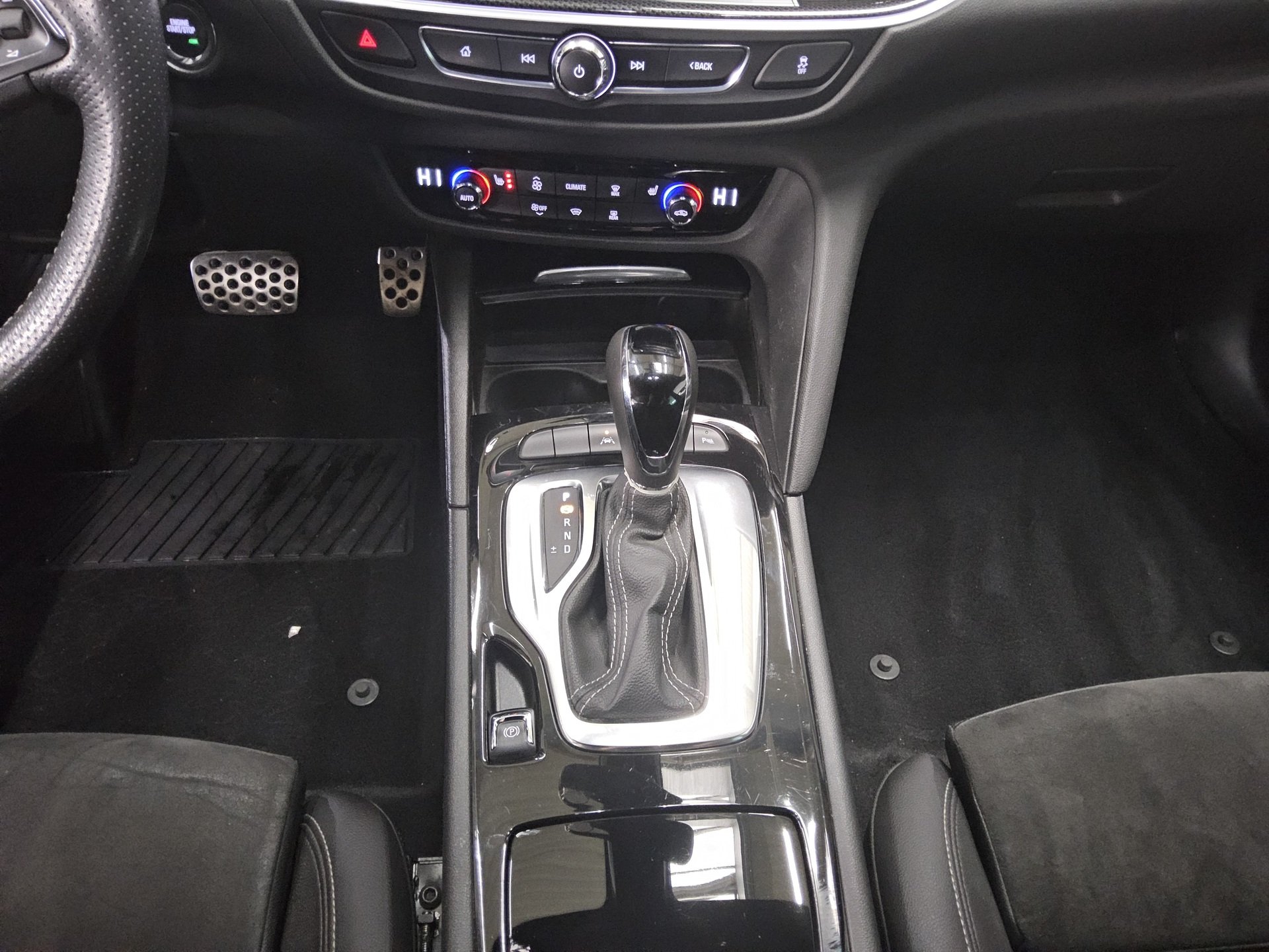 Opel Insignia ST 1.5 D Ultimate Navi BOSE LED AHK 6