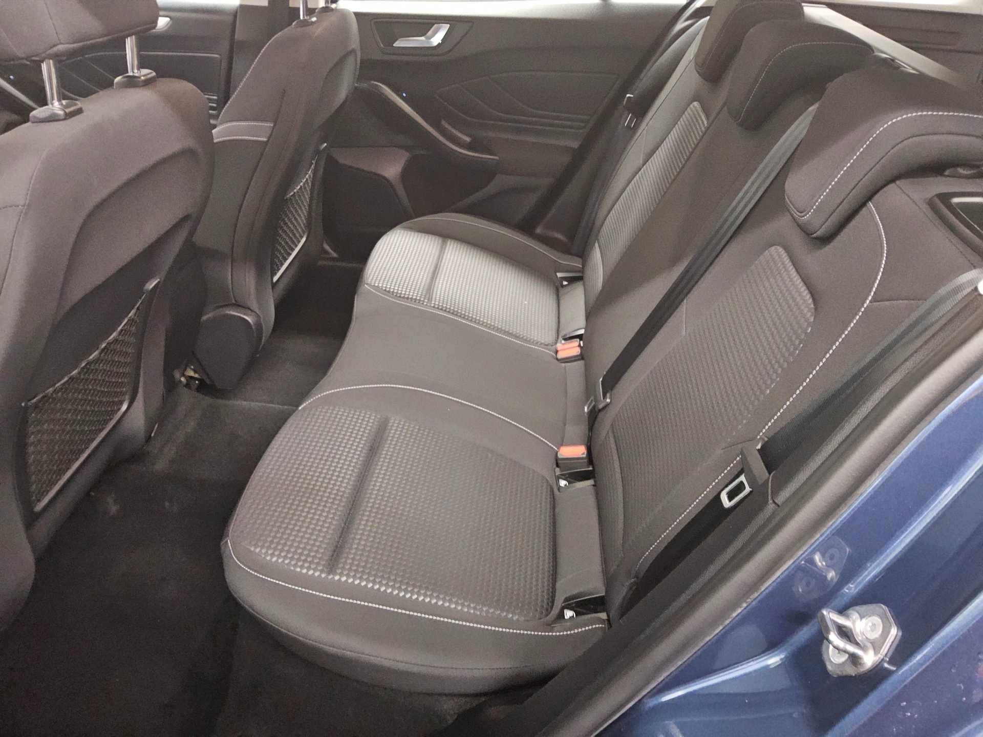 Ford Focus Turnier 1.0 EB Cool&Connect Navi LED PDC 13